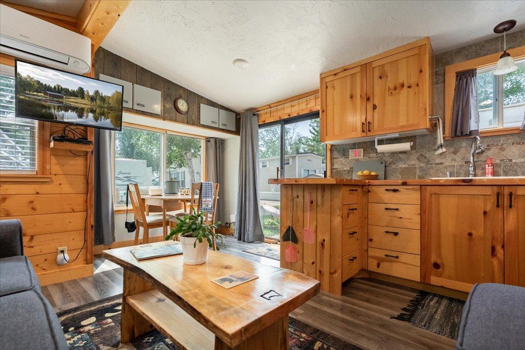 1985 single family home for sale at 15827 Wilderness Trail, Unit 106 in Cross Lake, MN — 2 bed, 1 bath (photo 9 of 31)