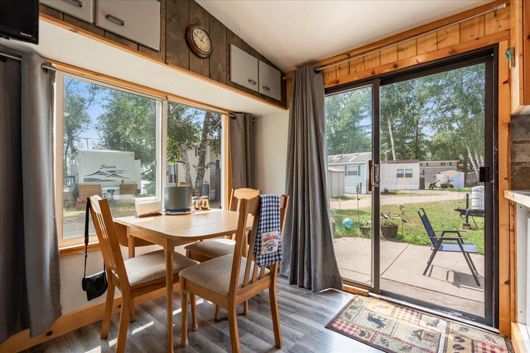 1985 single family home for sale at 15827 Wilderness Trail, Unit 106 in Cross Lake, MN — 2 bed, 1 bath (photo 10 of 31)