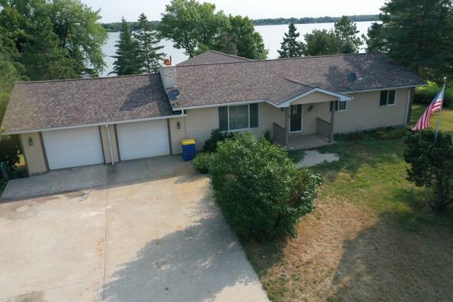 1977 single family home for sale at 34399 Engstrom Beach Lane in Dent, MN — 3 bed, 2 bath (photo 13 of 26)