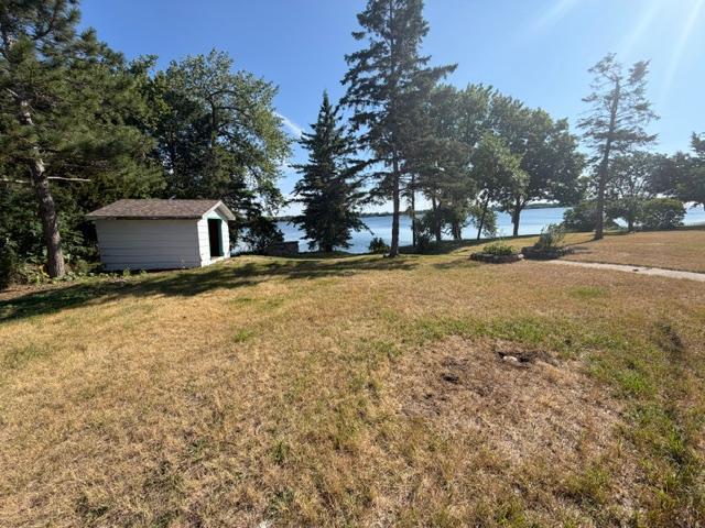 1977 single family home for sale at 34399 Engstrom Beach Lane in Dent, MN — 3 bed, 2 bath (photo 9 of 26)