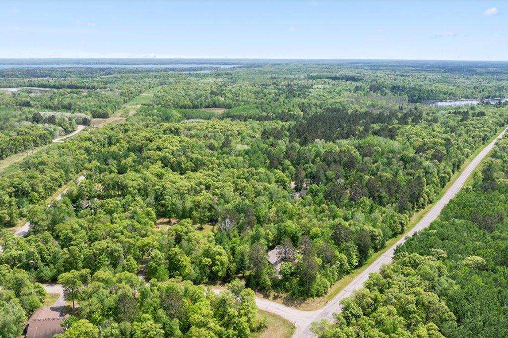 2002 single family home for sale at 29470 Belgian Drive in Breezy Point, MN — 4 bed, 3 bath (photo 25 of 29)