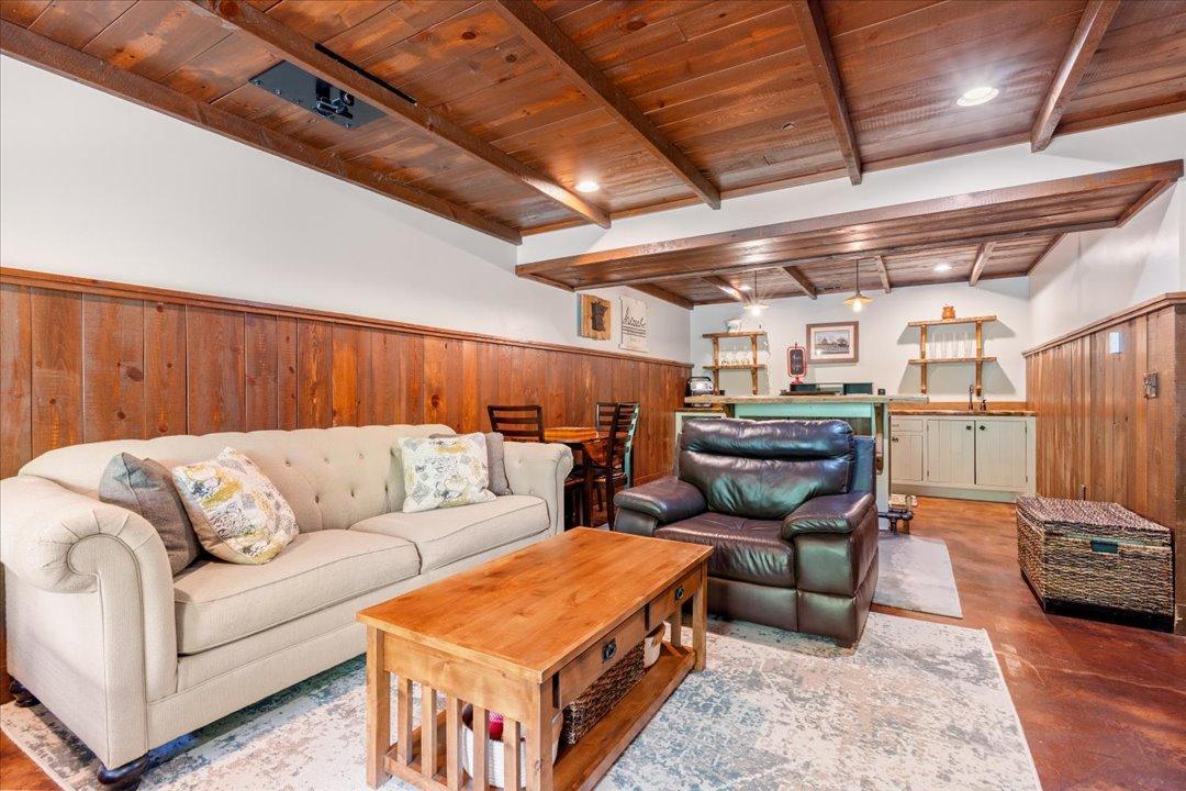 2002 single family home for sale at 29470 Belgian Drive in Breezy Point, MN — 4 bed, 3 bath (photo 10 of 29)