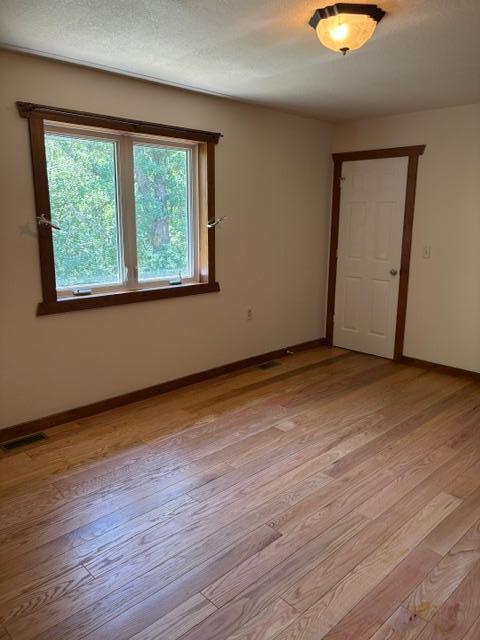 2006 single family home for sale at 6423 Hay Creek Road in Fort Ripley, MN — 3 bed, 2 bath (photo 13 of 33)