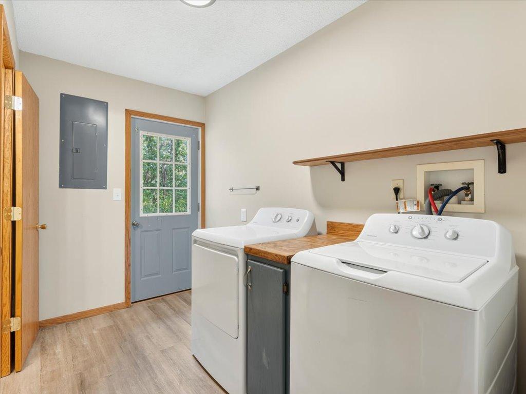 2004 single family home for sale at 2610 State 210 SW in Pillager, MN — 2 bed, 2 bath (photo 16 of 28)