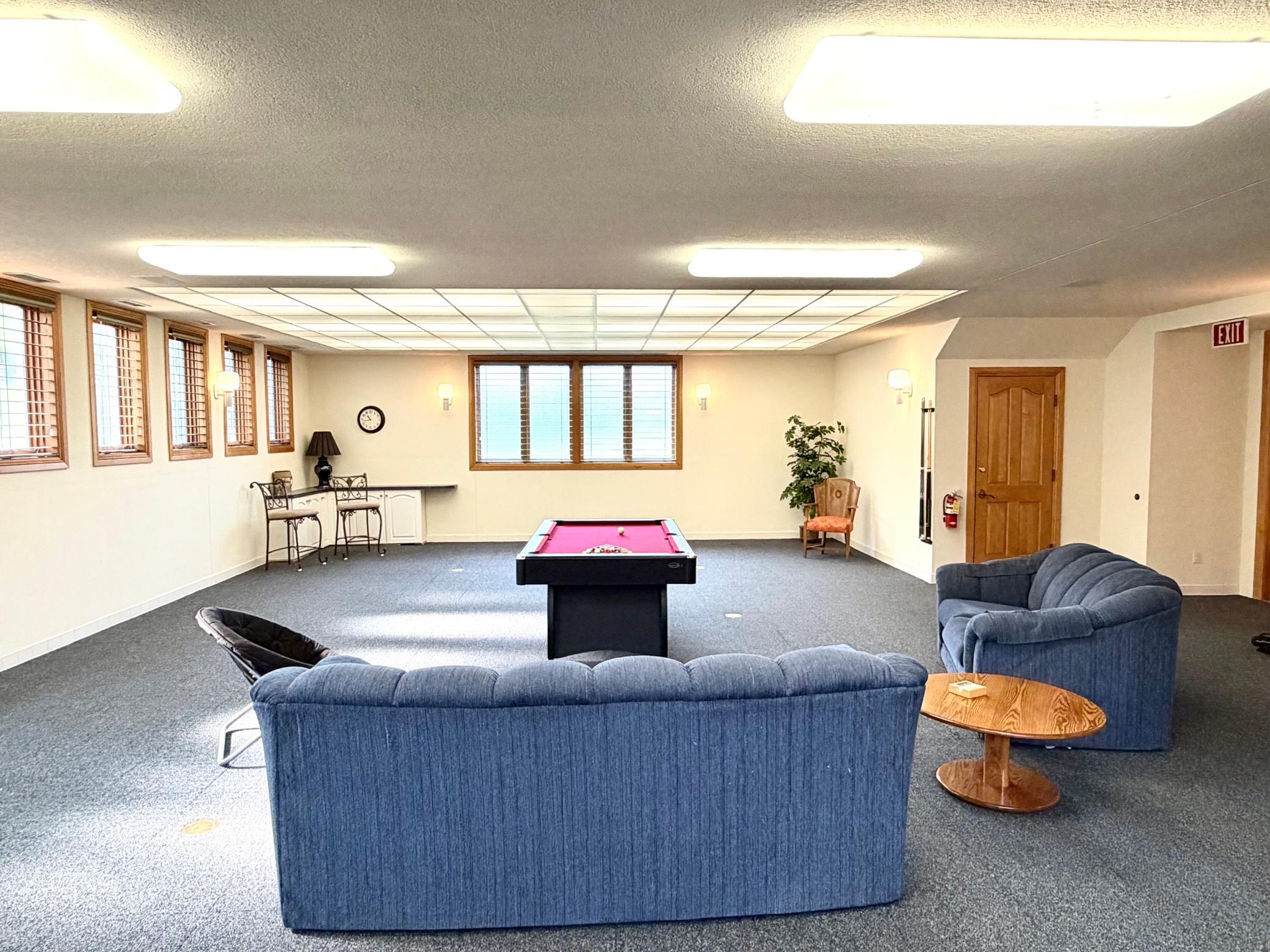 1993 single family home for sale at 1020 Centennial Drive in Thief River Falls, MN — 8 bed, 8 bath (photo 26 of 43)