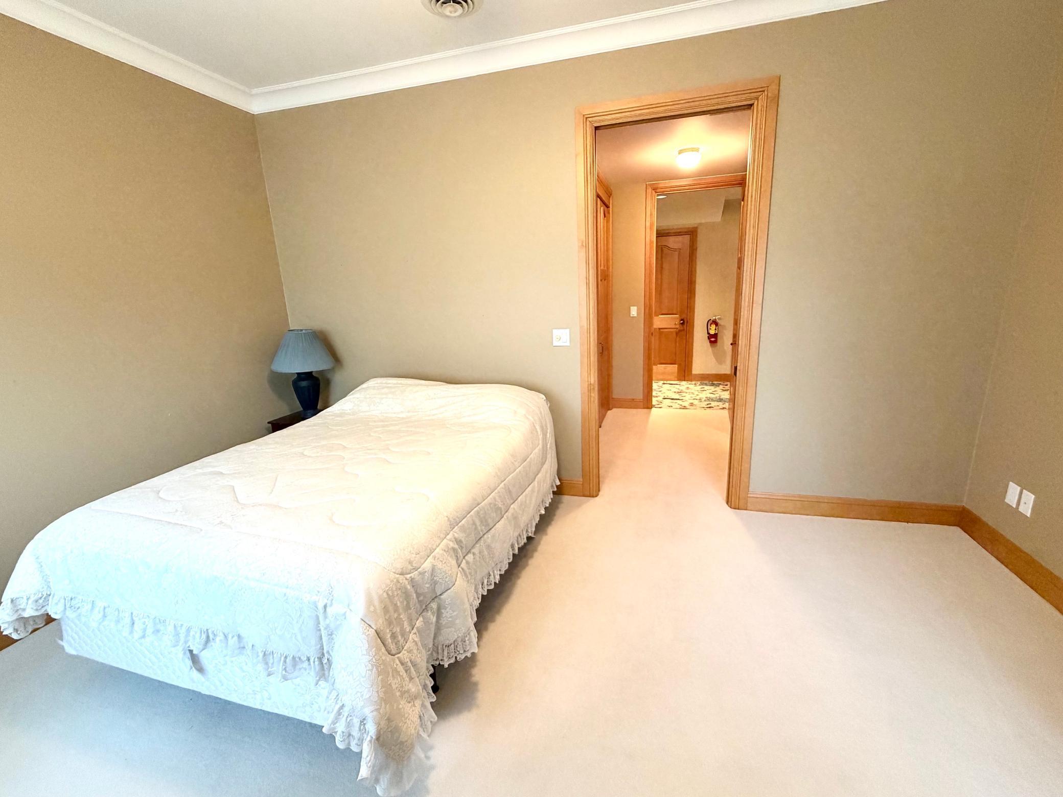 1993 single family home for sale at 1020 Centennial Drive in Thief River Falls, MN — 8 bed, 8 bath (photo 37 of 43)