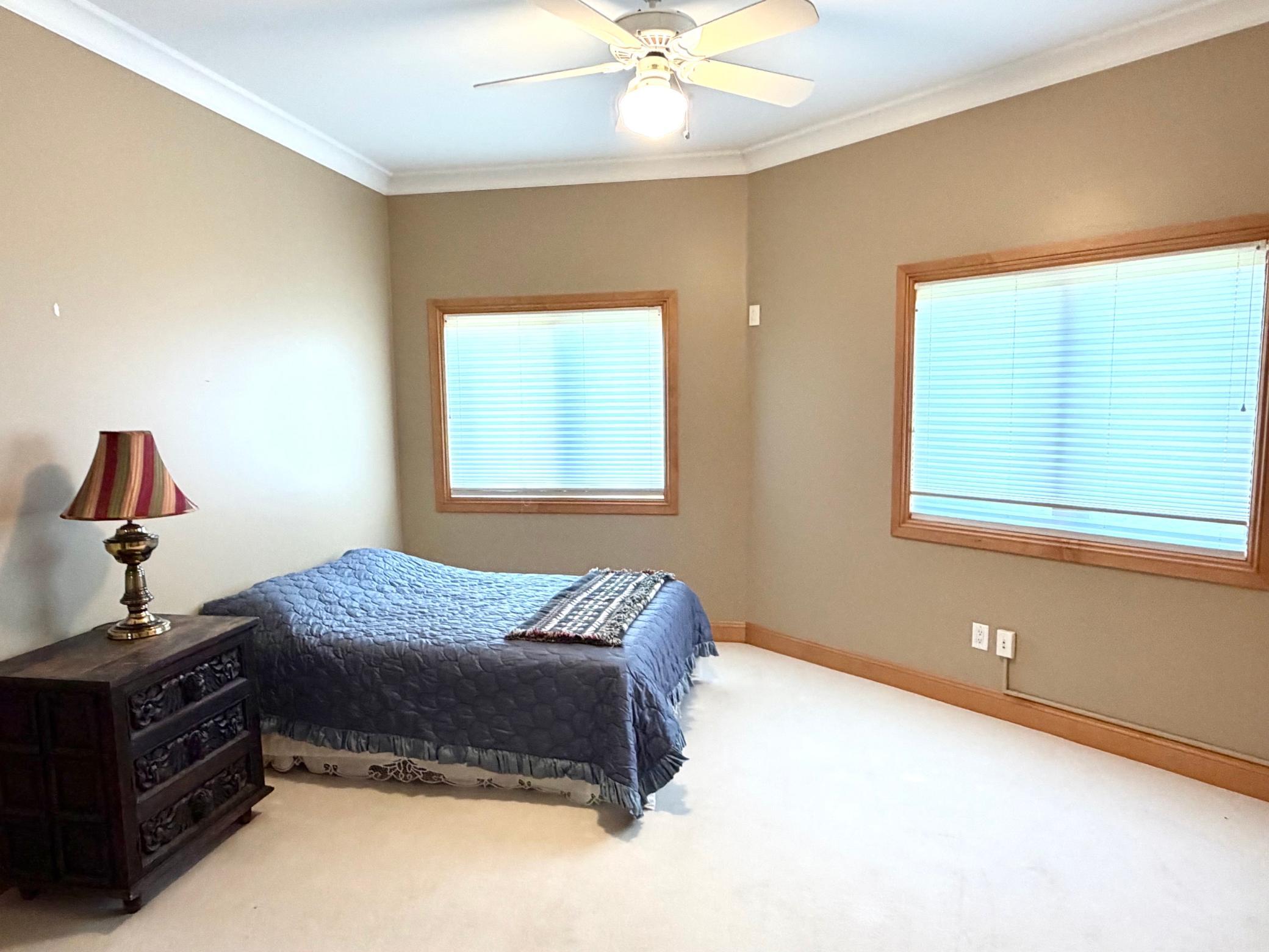 1993 single family home for sale at 1020 Centennial Drive in Thief River Falls, MN — 8 bed, 8 bath (photo 39 of 43)
