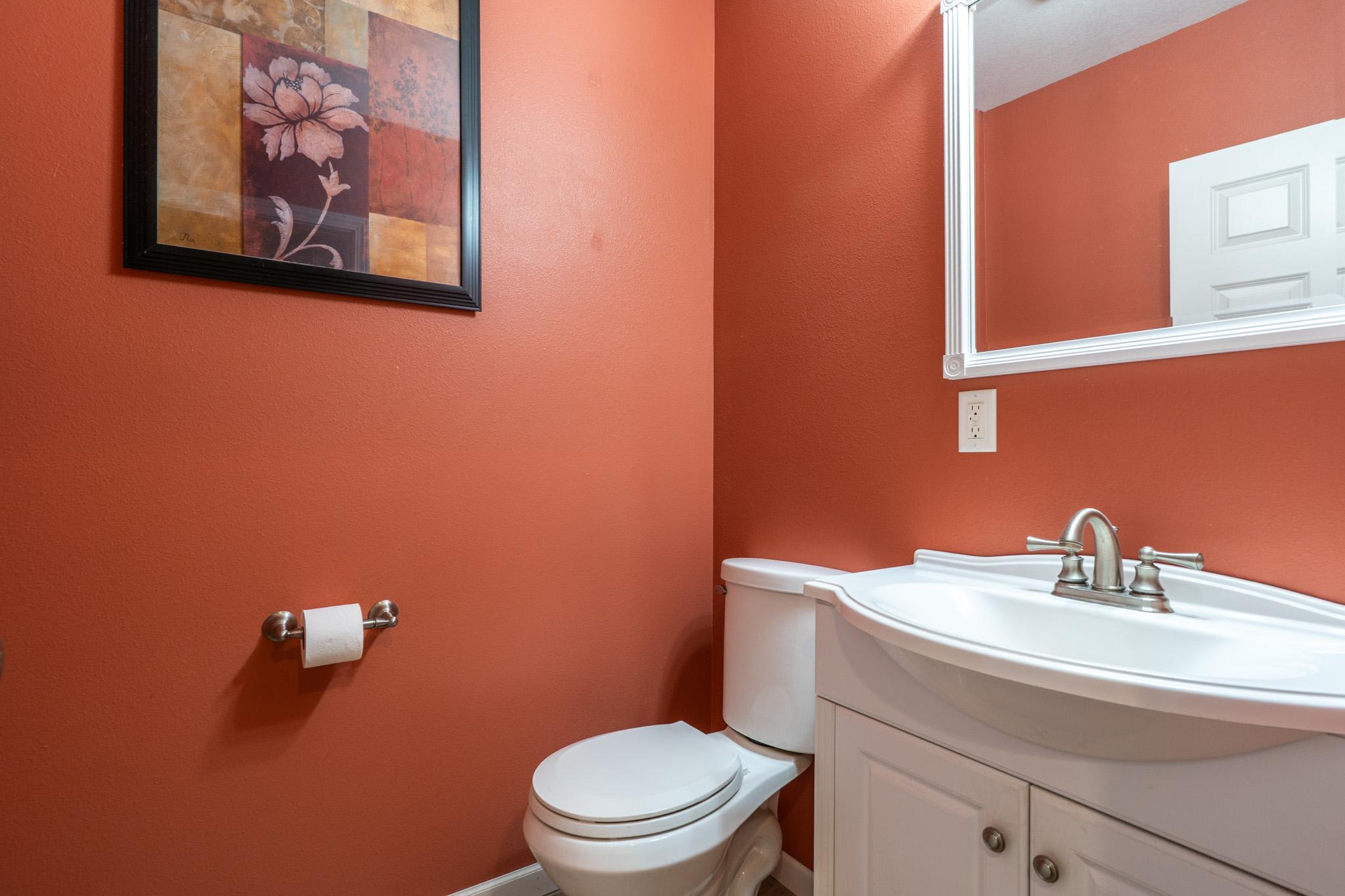 2008 single family home for sale at 529 Cedar Lane in Crookston, MN — 6 bed, 4 bath (photo 11 of 49)