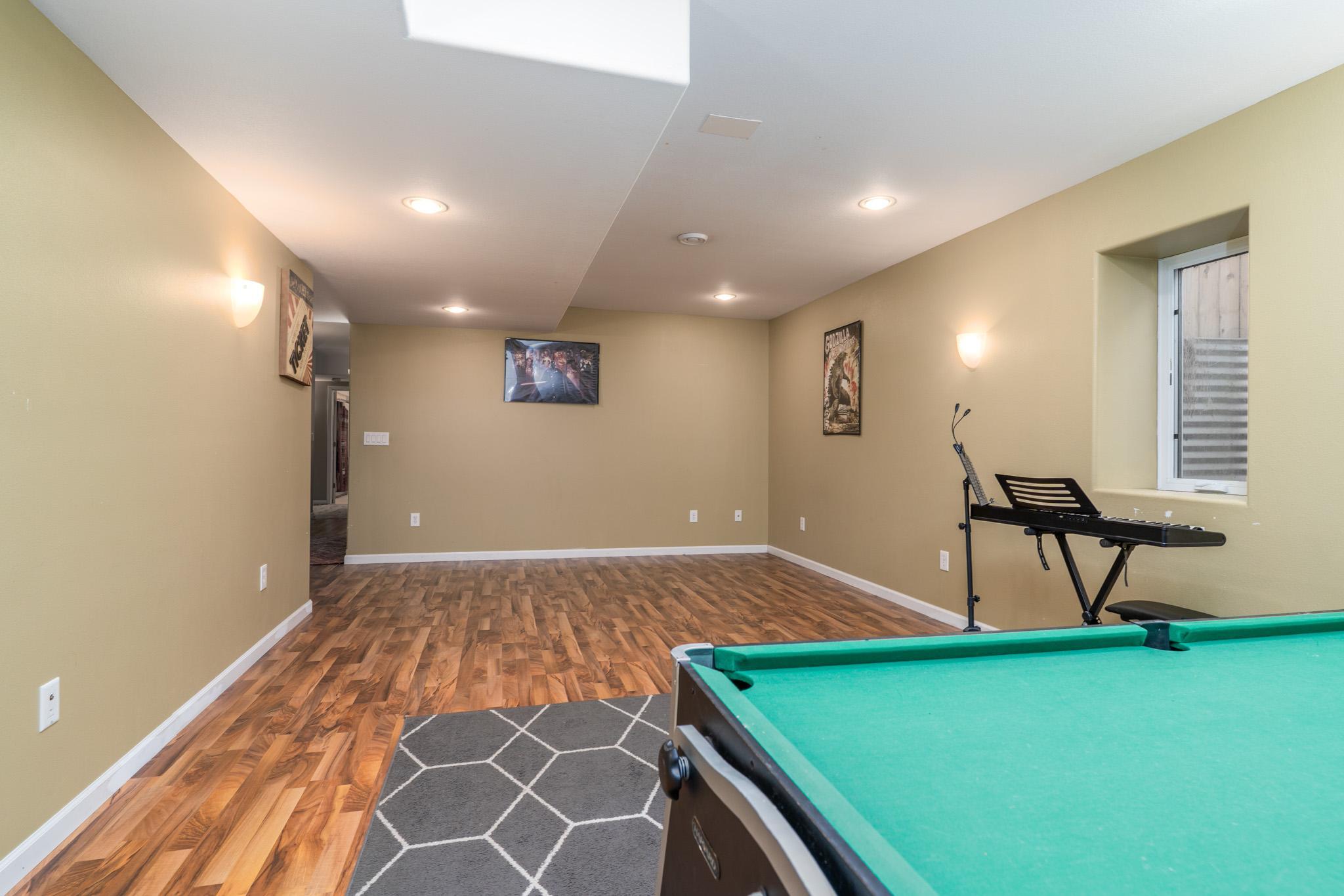 2008 single family home for sale at 529 Cedar Lane in Crookston, MN — 6 bed, 4 bath (photo 17 of 49)