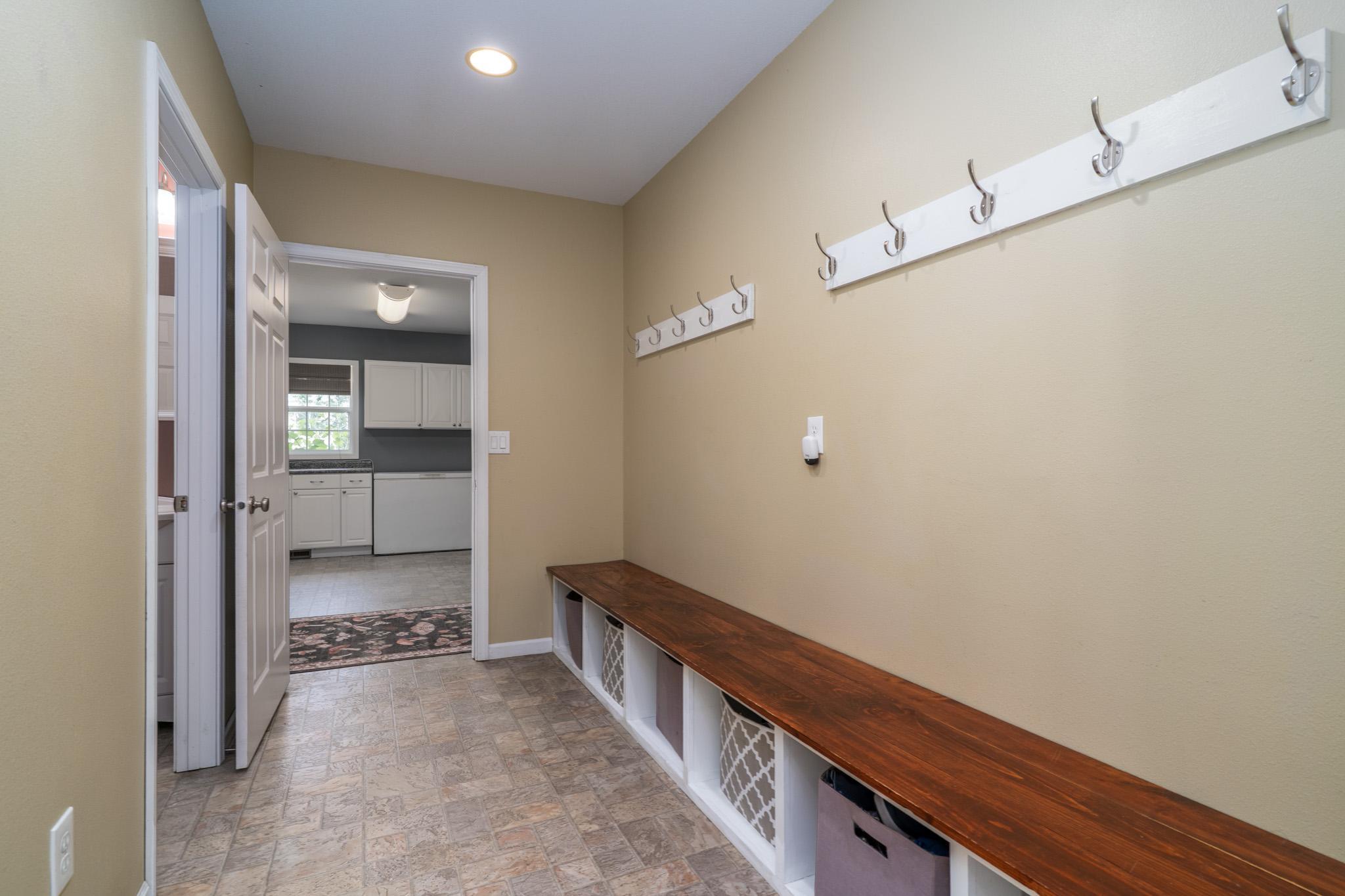 2008 single family home for sale at 529 Cedar Lane in Crookston, MN — 6 bed, 4 bath (photo 10 of 49)