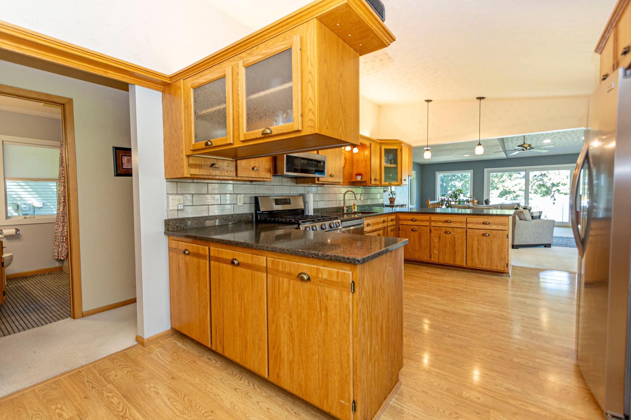 1983 single family home for sale at 1301 Geneva Drive in Alexandria, MN — 5 bed, 3 bath (photo 11 of 77)