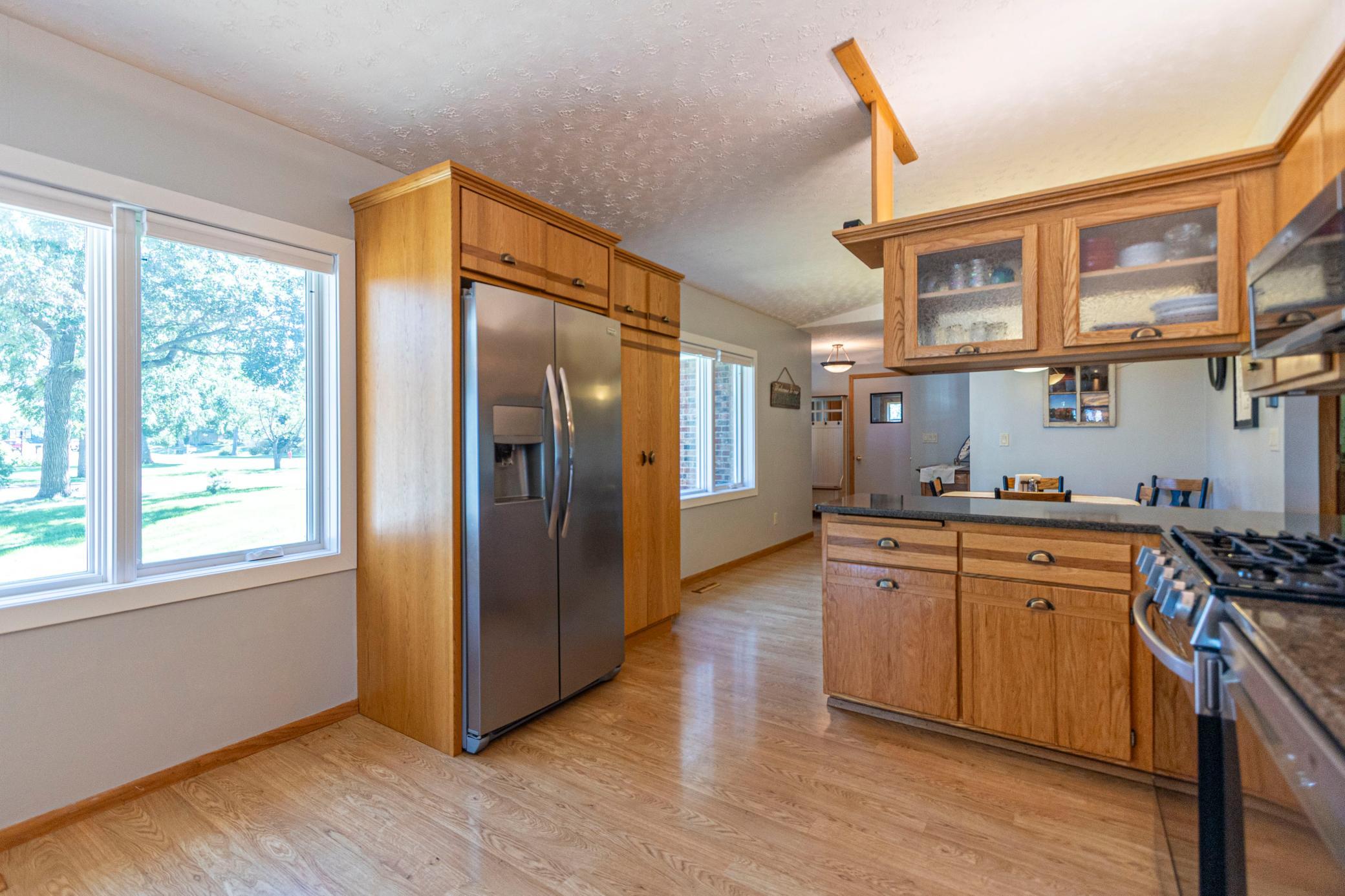 1983 single family home for sale at 1301 Geneva Drive in Alexandria, MN — 5 bed, 3 bath (photo 14 of 77)