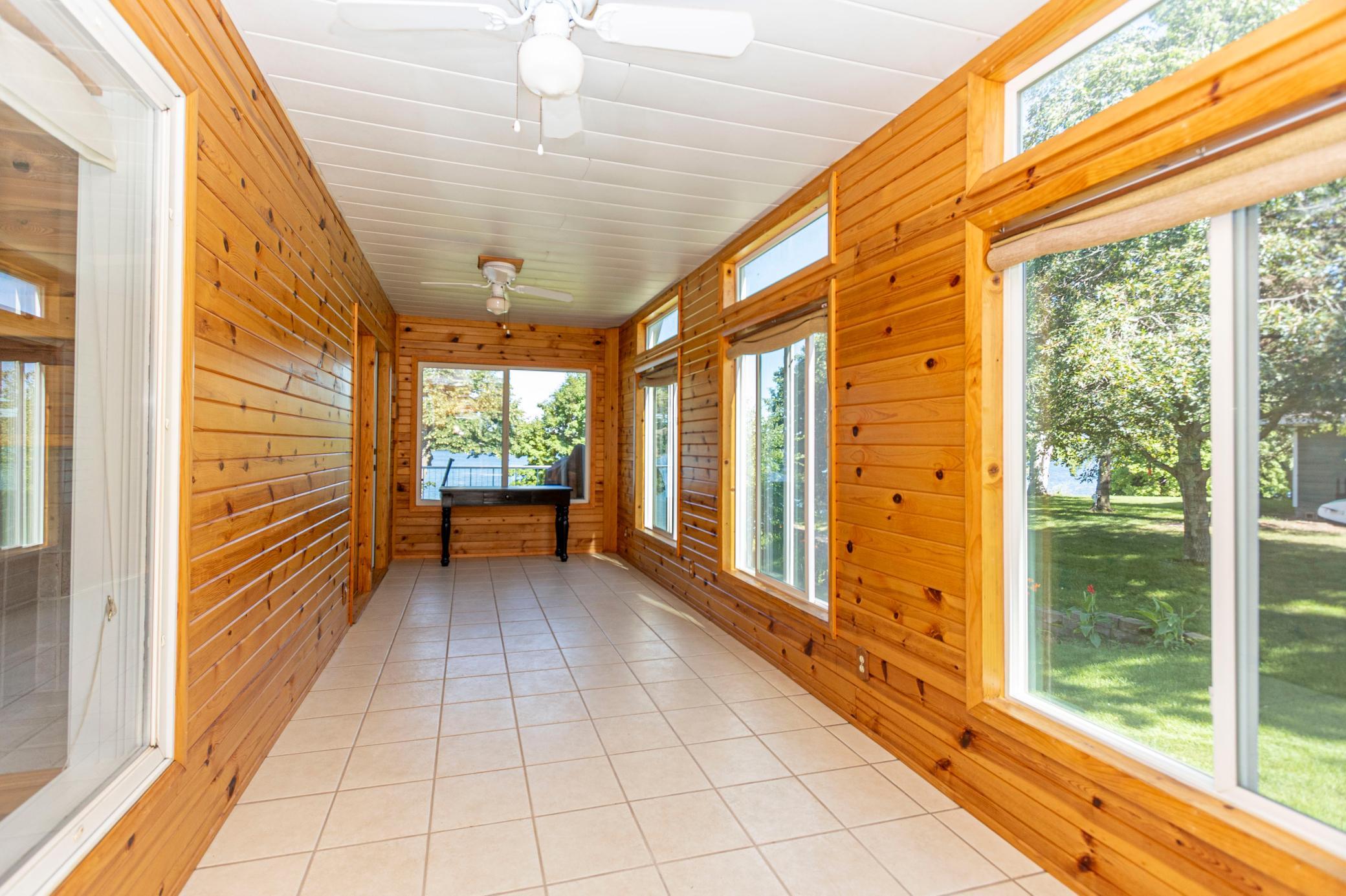 1983 single family home for sale at 1301 Geneva Drive in Alexandria, MN — 5 bed, 3 bath (photo 24 of 77)