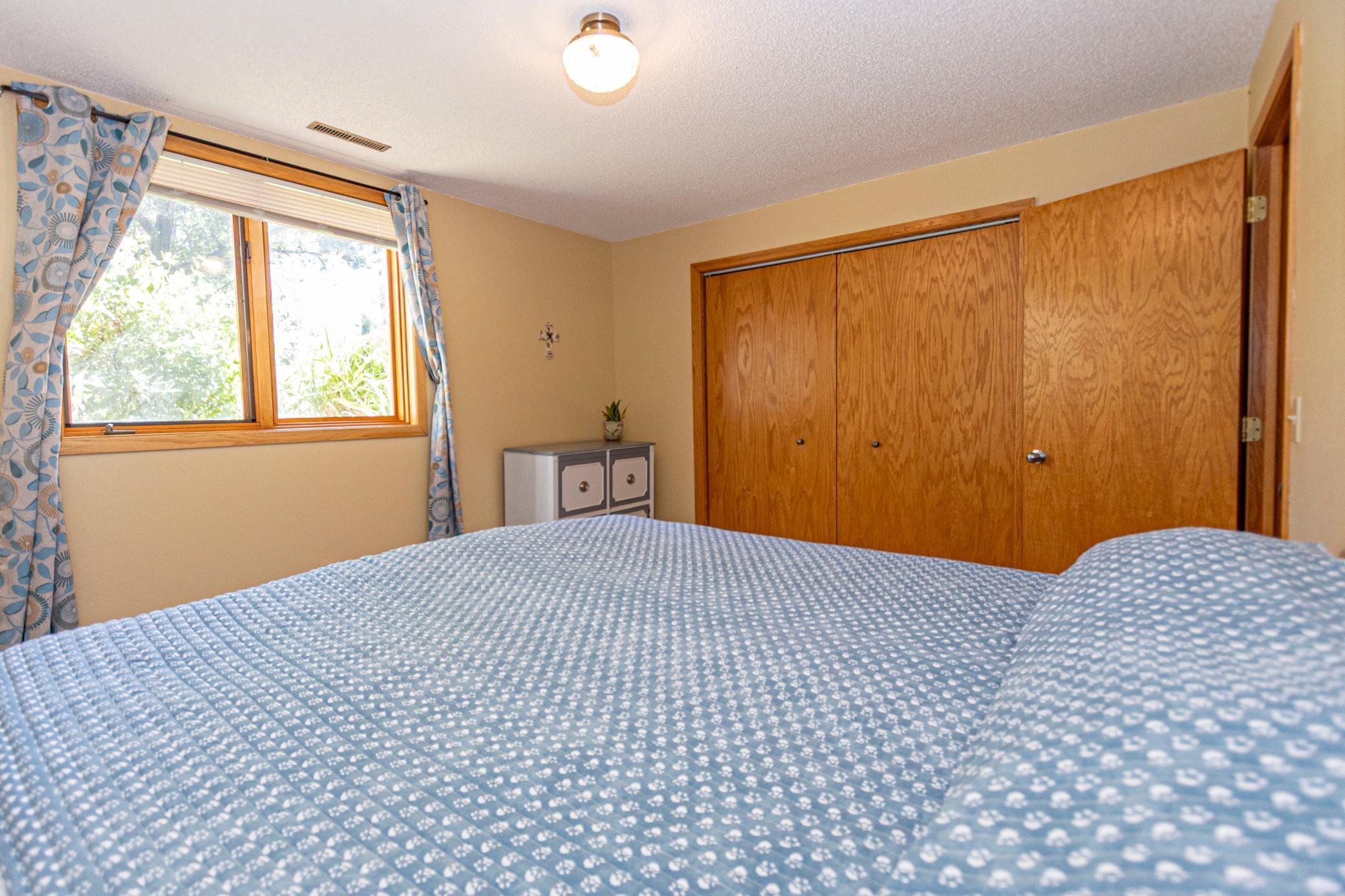 1983 single family home for sale at 1301 Geneva Drive in Alexandria, MN — 5 bed, 3 bath (photo 31 of 77)