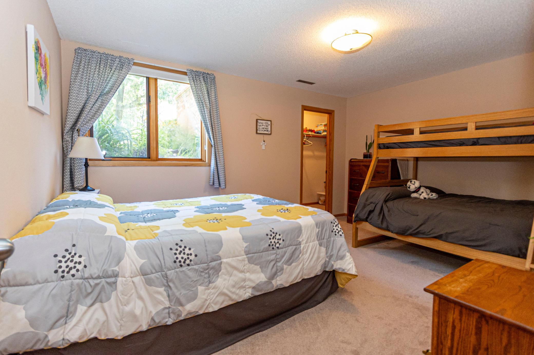 1983 single family home for sale at 1301 Geneva Drive in Alexandria, MN — 5 bed, 3 bath (photo 32 of 77)