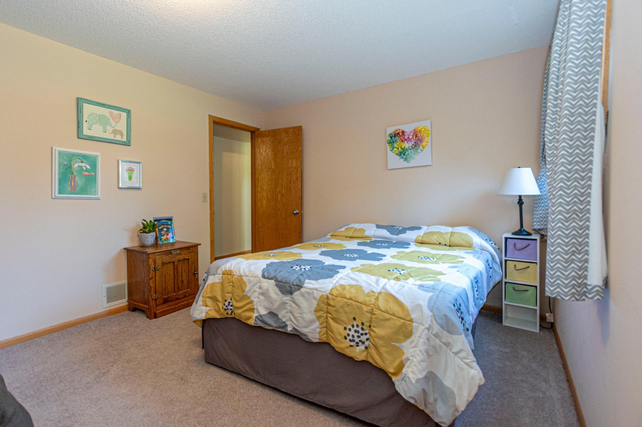 1983 single family home for sale at 1301 Geneva Drive in Alexandria, MN — 5 bed, 3 bath (photo 33 of 77)