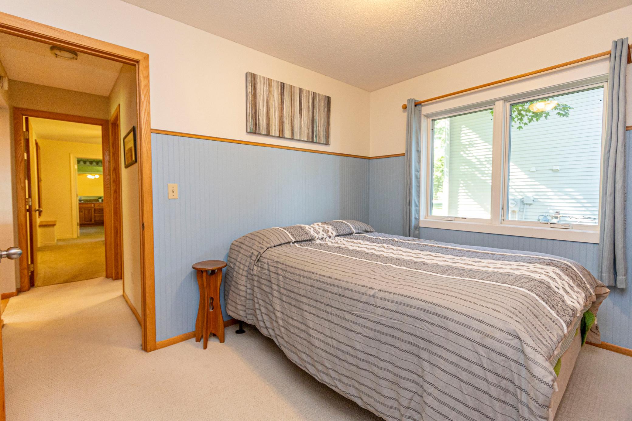 1983 single family home for sale at 1301 Geneva Drive in Alexandria, MN — 5 bed, 3 bath (photo 41 of 77)