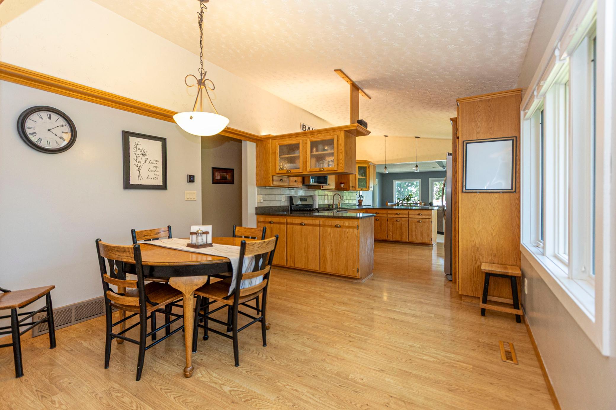 1983 single family home for sale at 1301 Geneva Drive in Alexandria, MN — 5 bed, 3 bath (photo 8 of 77)