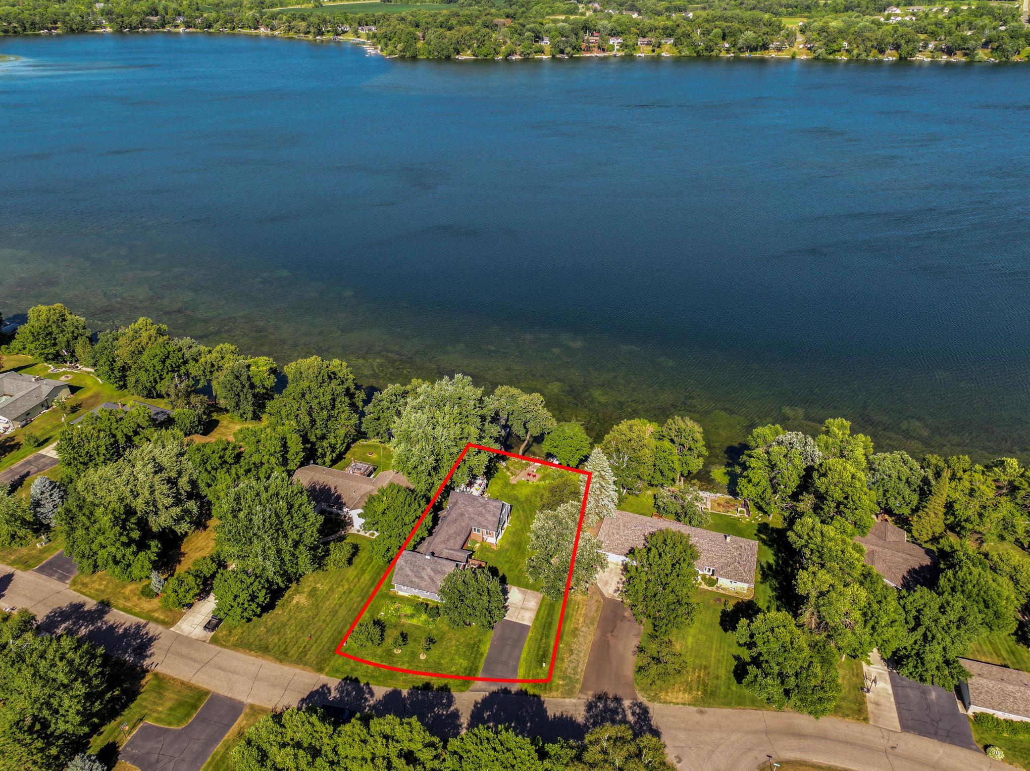 1983 single family home for sale at 1301 Geneva Drive in Alexandria, MN — 5 bed, 3 bath (photo 71 of 77)