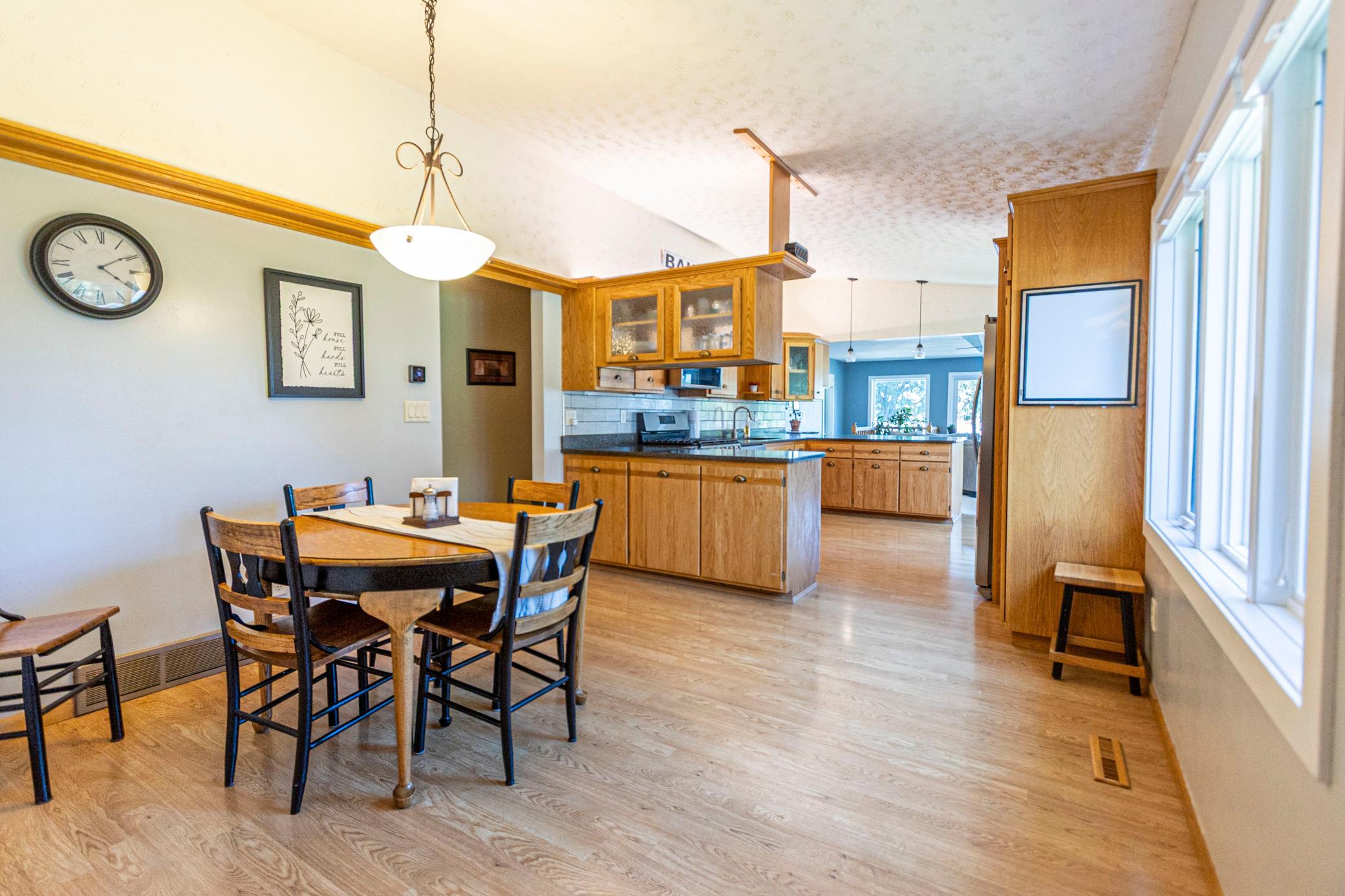 1983 single family home for sale at 1301 Geneva Drive in Alexandria, MN — 5 bed, 3 bath (photo 9 of 77)