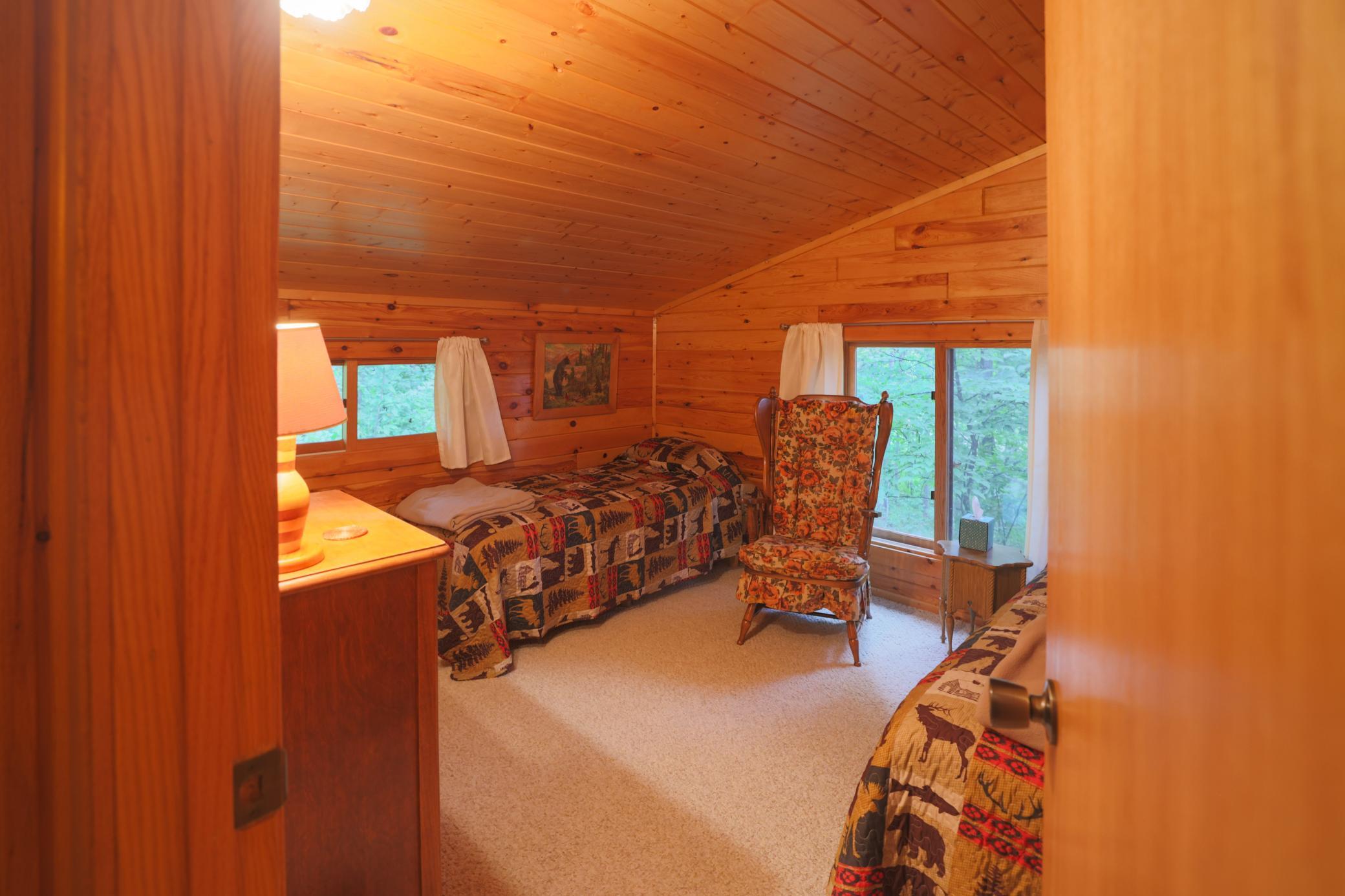 1989 single family home for sale at 7972 Ruttger Road in Pequot Lakes, MN — 4 bed, 2 bath (photo 19 of 65)