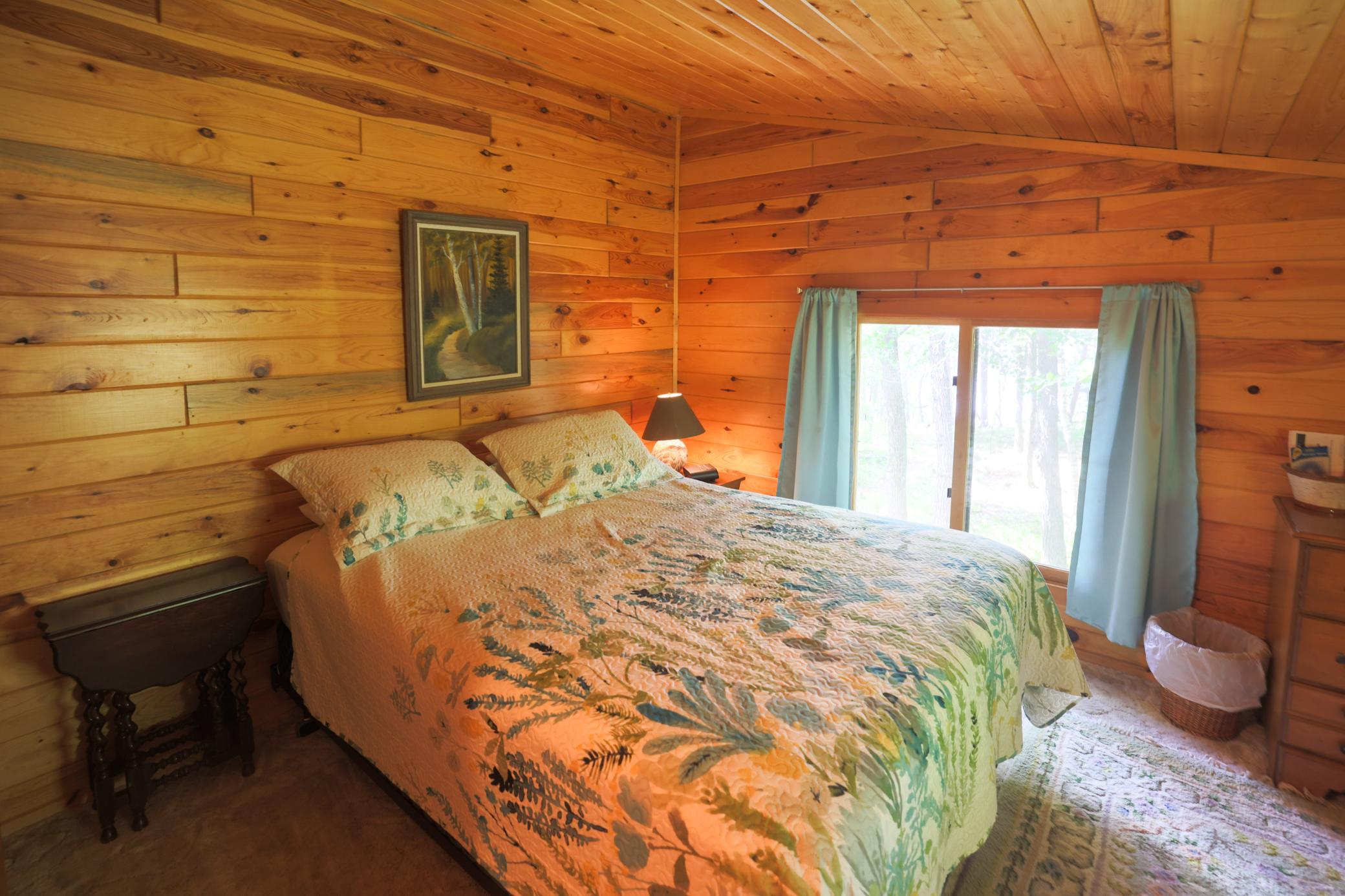 1989 single family home for sale at 7972 Ruttger Road in Pequot Lakes, MN — 4 bed, 2 bath (photo 21 of 65)