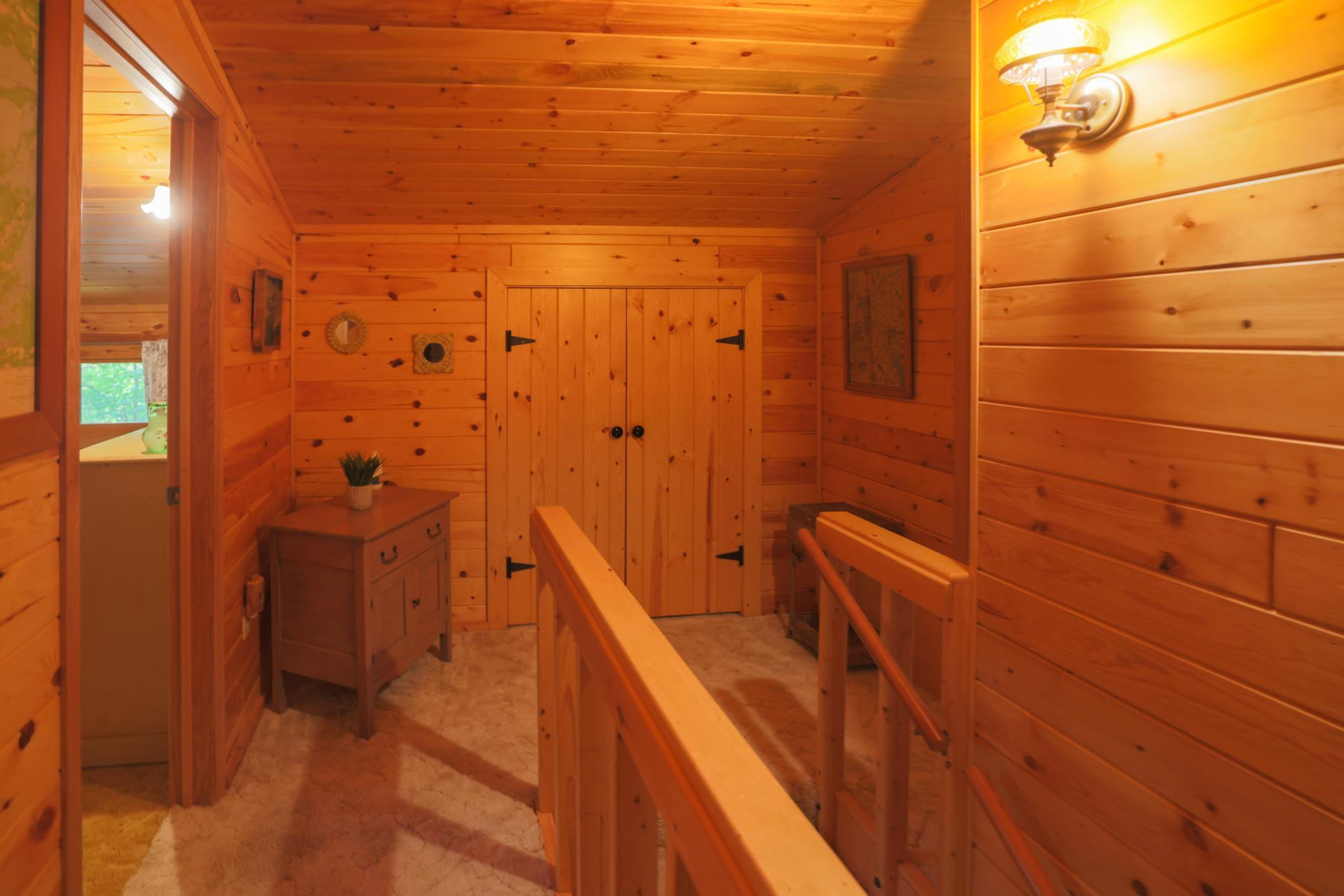 1989 single family home for sale at 7972 Ruttger Road in Pequot Lakes, MN — 4 bed, 2 bath (photo 24 of 65)