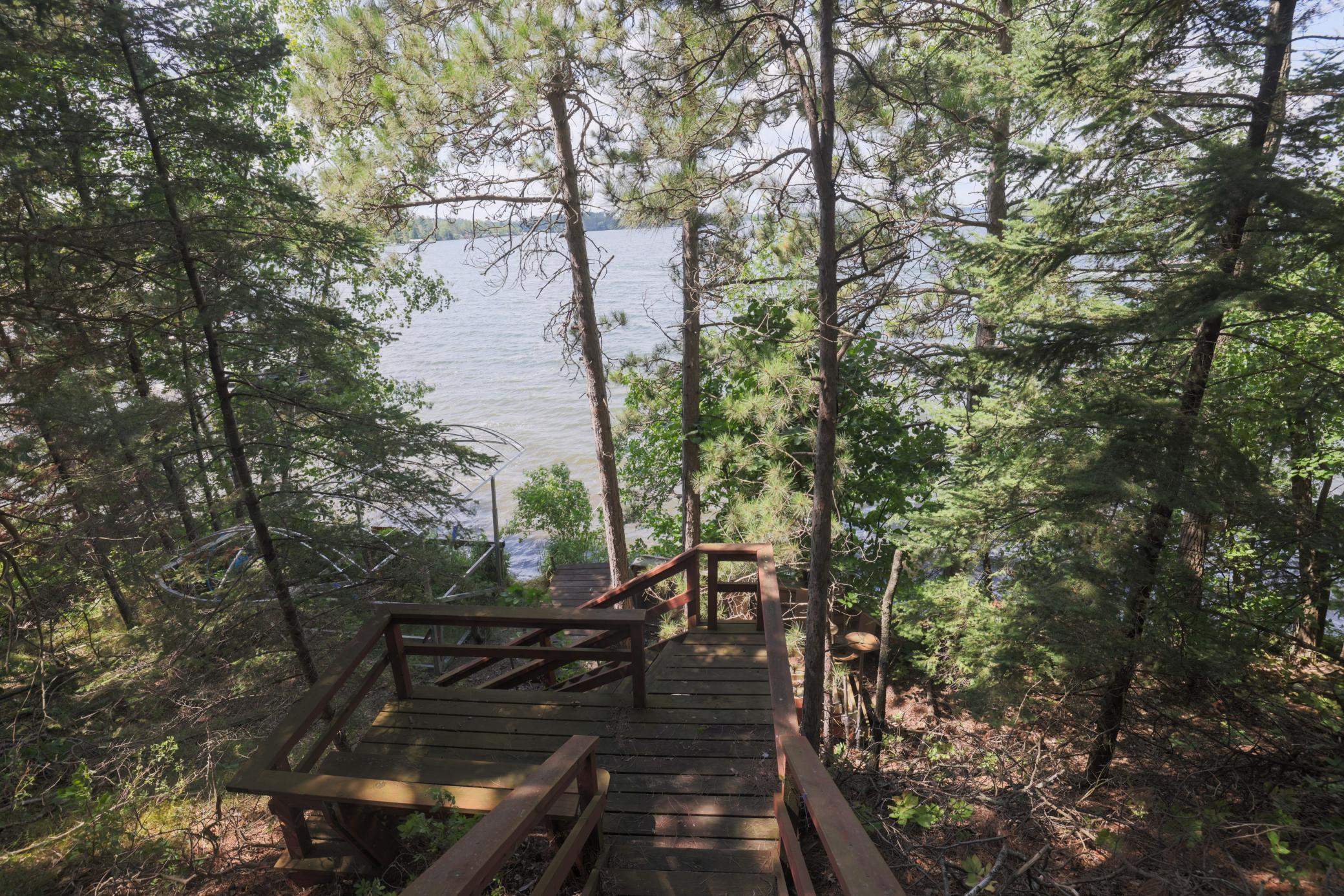 1989 single family home for sale at 7972 Ruttger Road in Pequot Lakes, MN — 4 bed, 2 bath (photo 5 of 65)