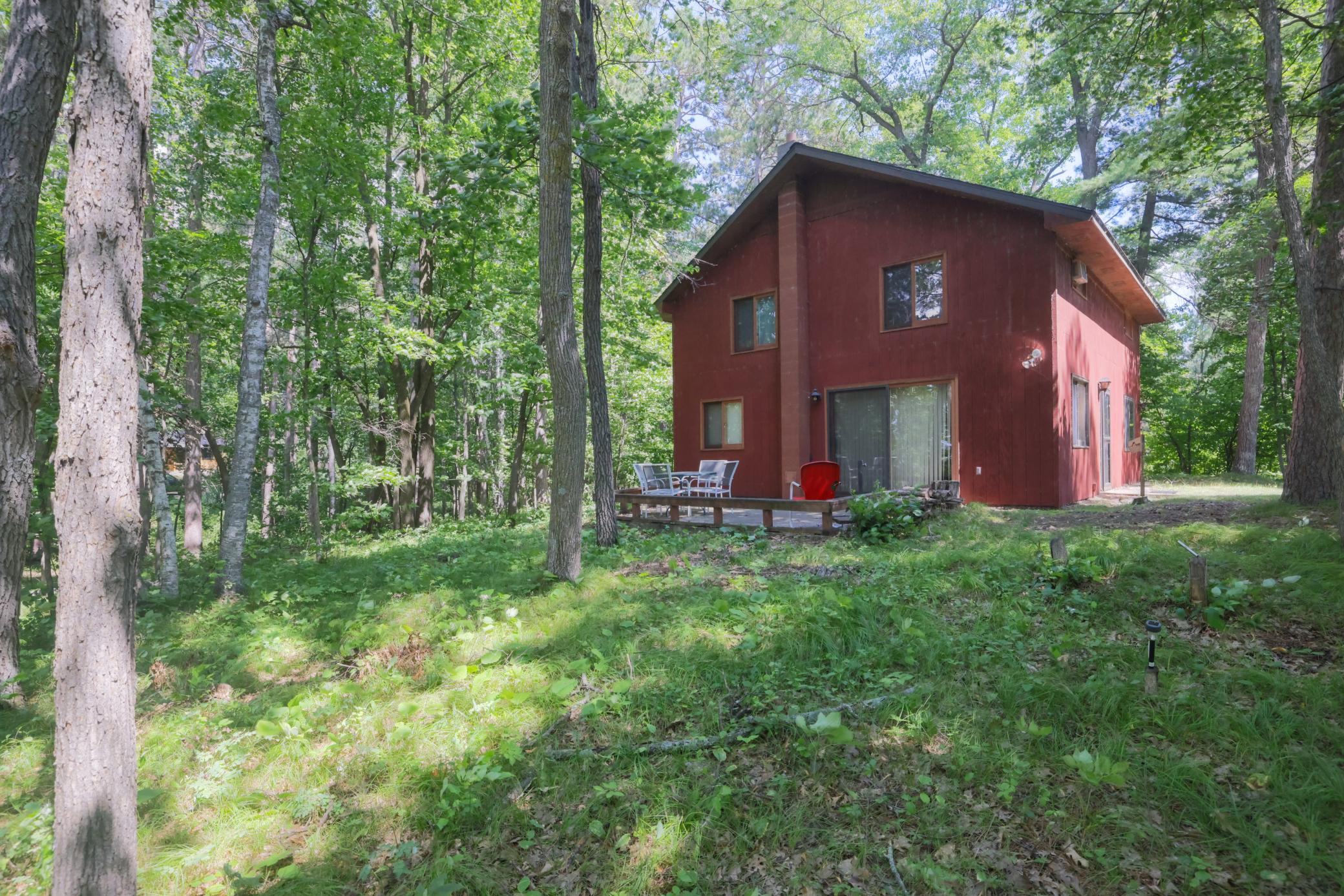 1989 single family home for sale at 7972 Ruttger Road in Pequot Lakes, MN — 4 bed, 2 bath (photo 8 of 65)