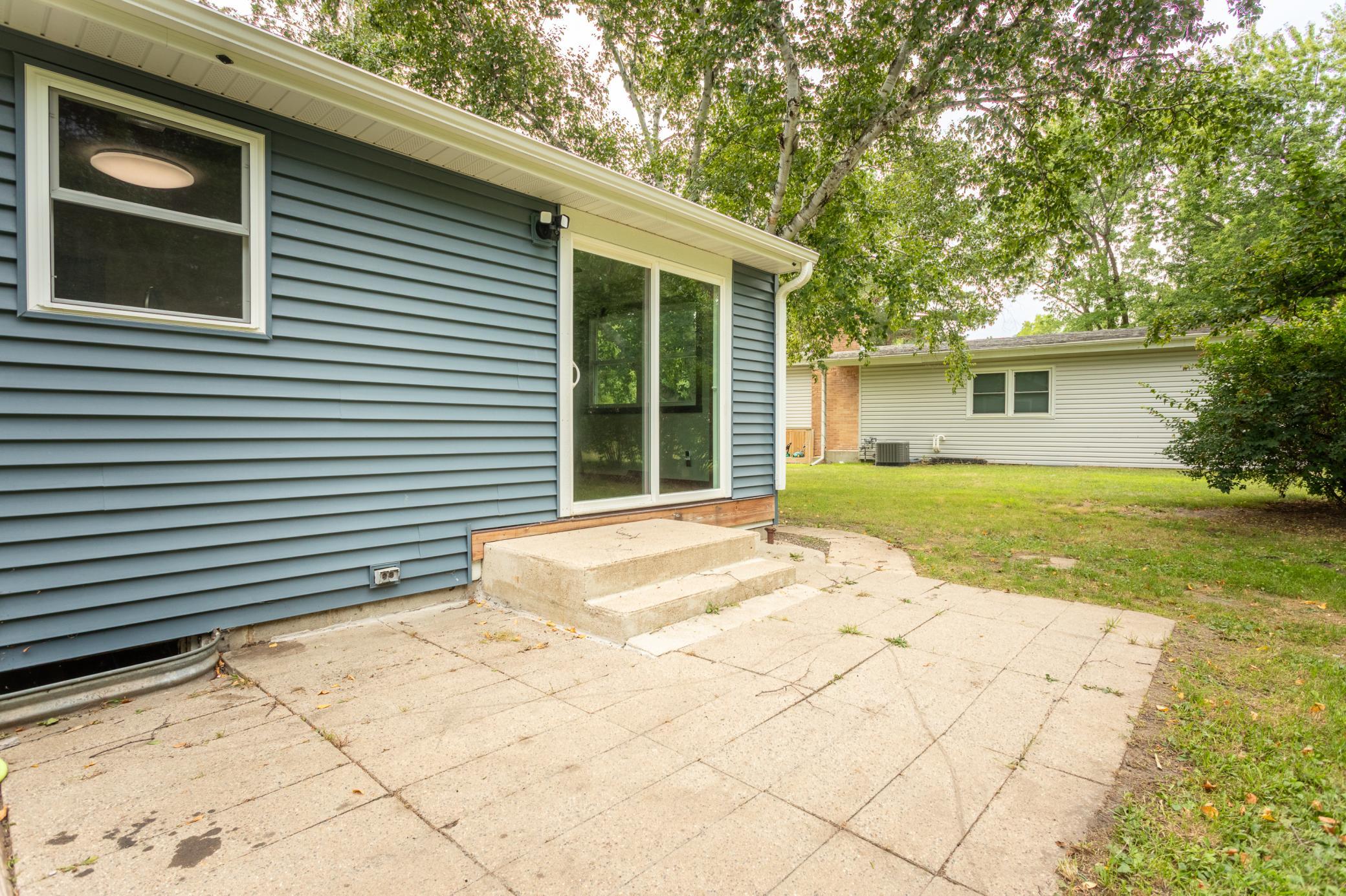 1955 single family home for sale at 308 Fingal Drive in Alexandria, MN — 3 bed, 2 bath (photo 5 of 34)