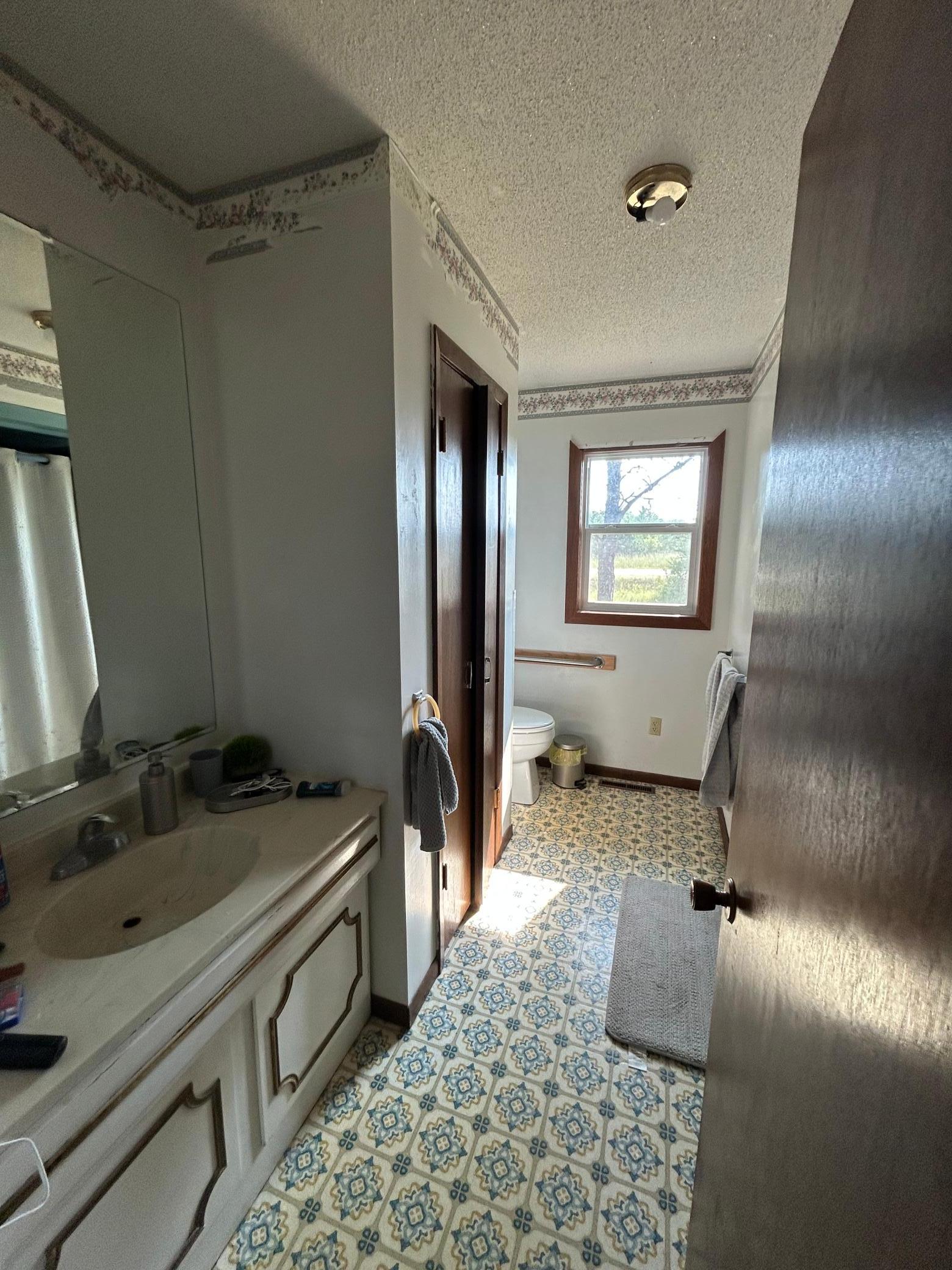 1974 single family home for sale at 417 Henrietta Avenue N in Park Rapids, MN — 2 bed, 1 bath (photo 15 of 34)