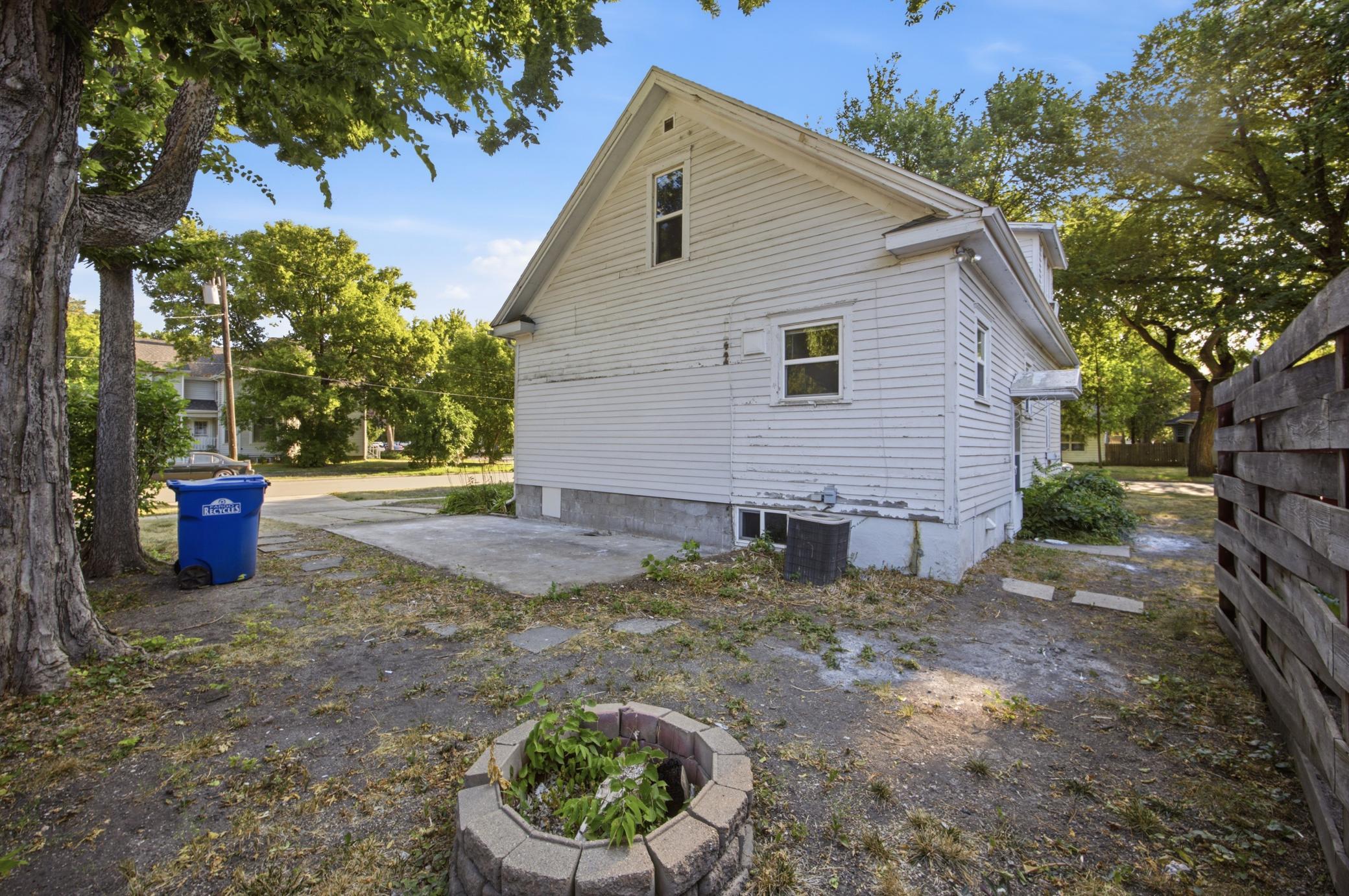 403 14th Street S, Fargo ND 58103 - Photo 6 of 26