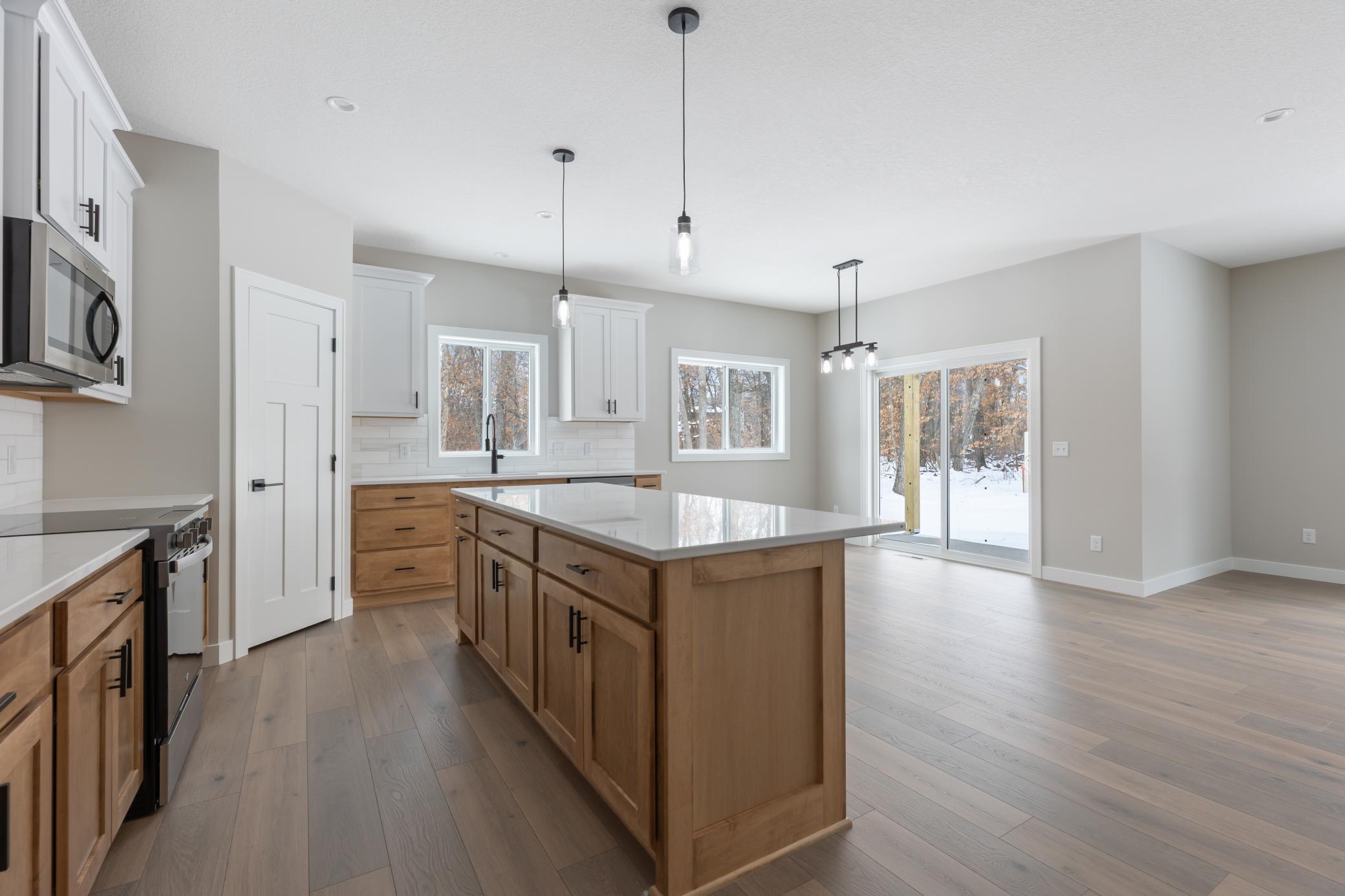 2026 single family home for sale at 30949 Gopher Lane in Breezy Point, MN — 3 bed, 2 bath (photo 11 of 35)