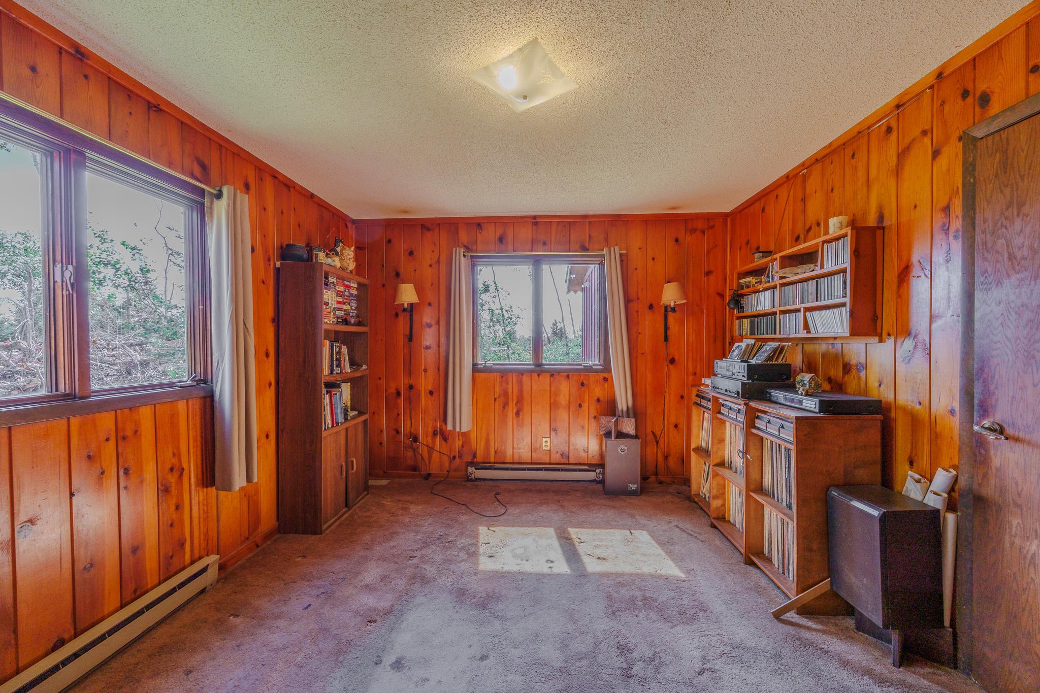 1973 single family home for sale at 806 Balsam Ridge Road NW in Bemidji, MN — 4 bed, 2 bath (photo 16 of 60)