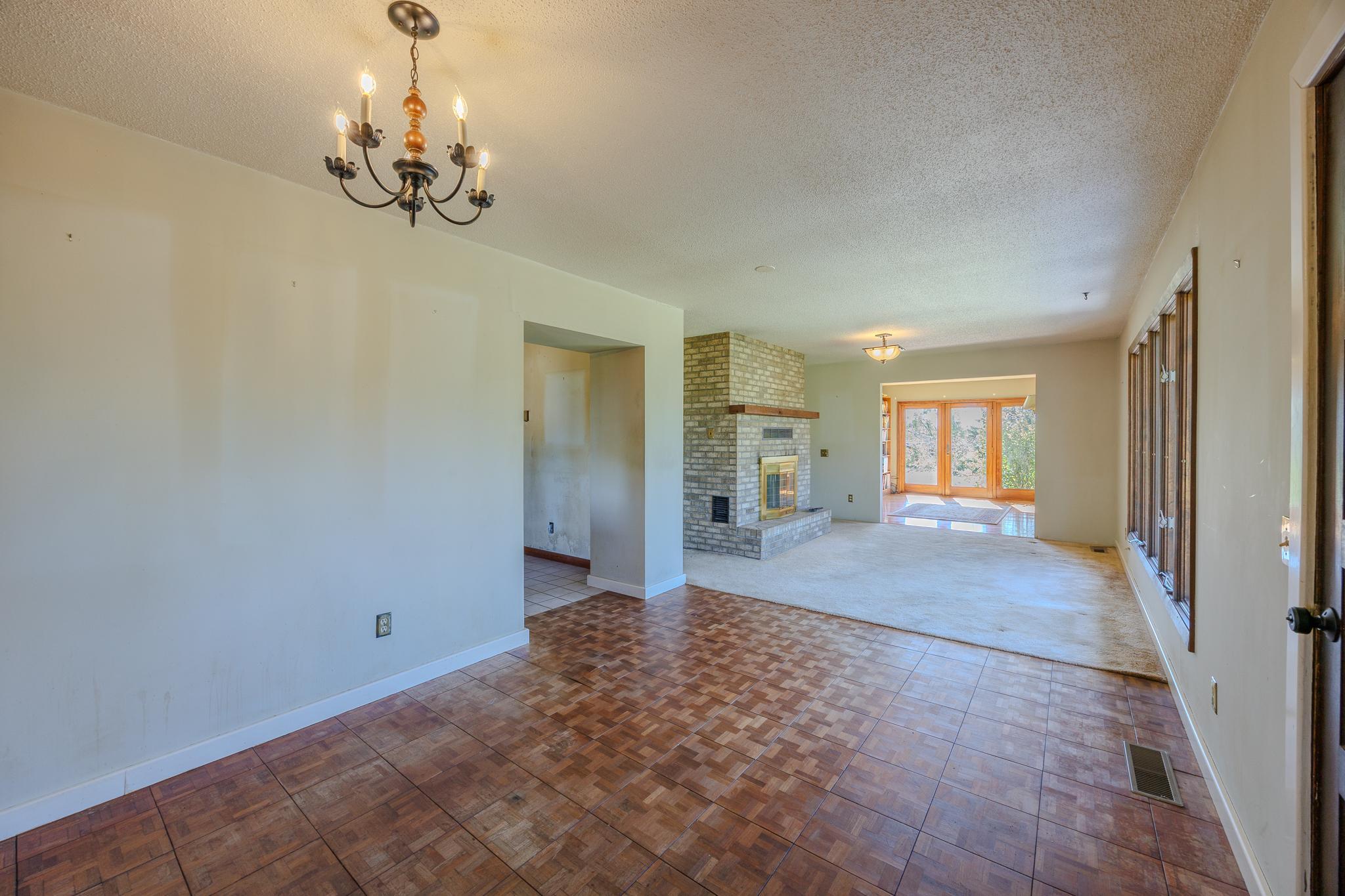 1973 single family home for sale at 806 Balsam Ridge Road NW in Bemidji, MN — 4 bed, 2 bath (photo 3 of 60)