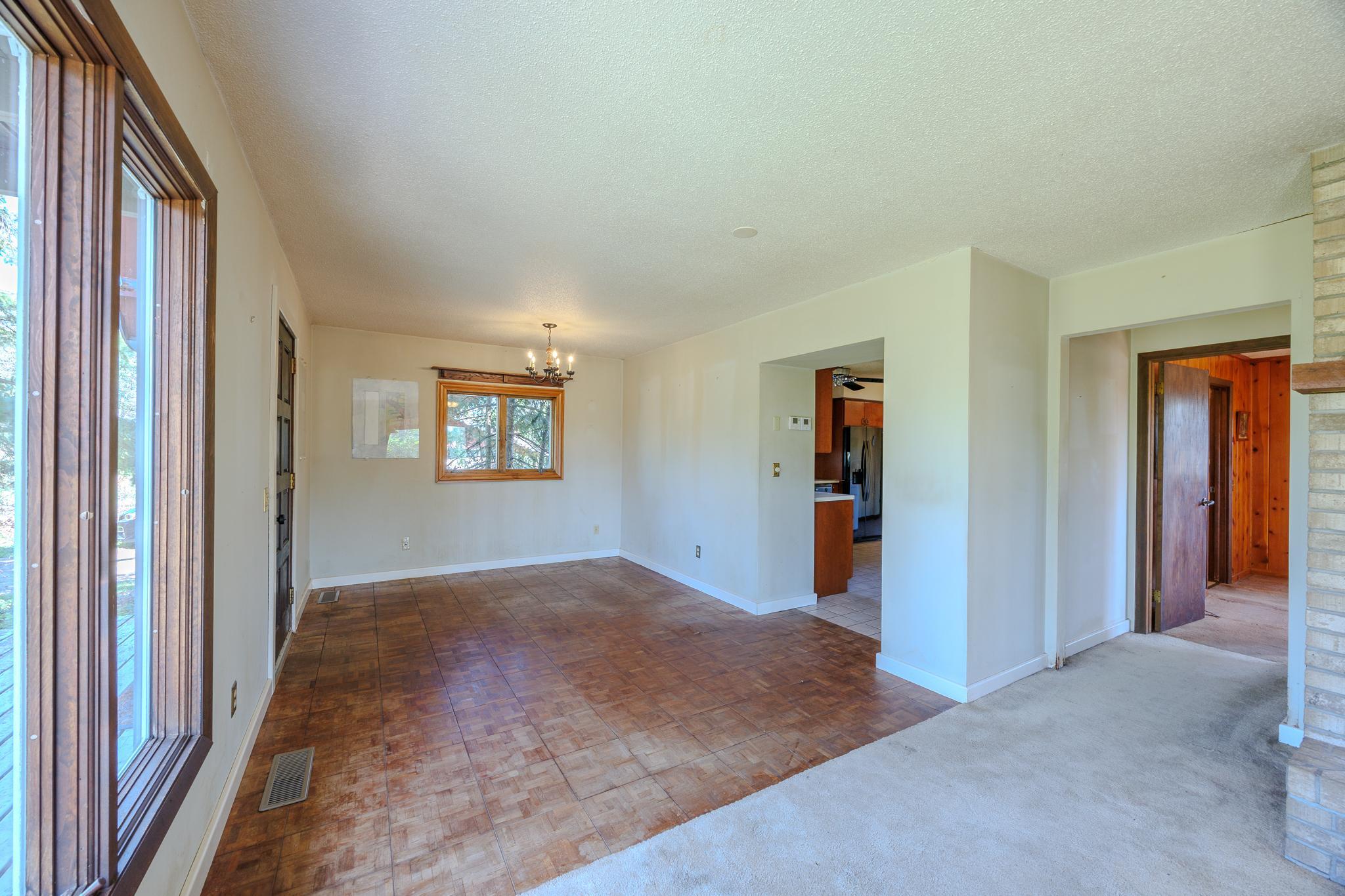 1973 single family home for sale at 806 Balsam Ridge Road NW in Bemidji, MN — 4 bed, 2 bath (photo 5 of 60)