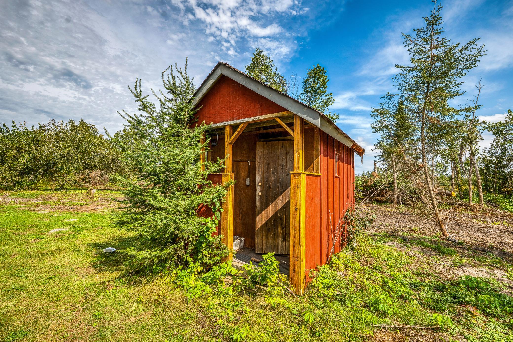 1973 single family home for sale at 806 Balsam Ridge Road NW in Bemidji, MN — 4 bed, 2 bath (photo 53 of 60)