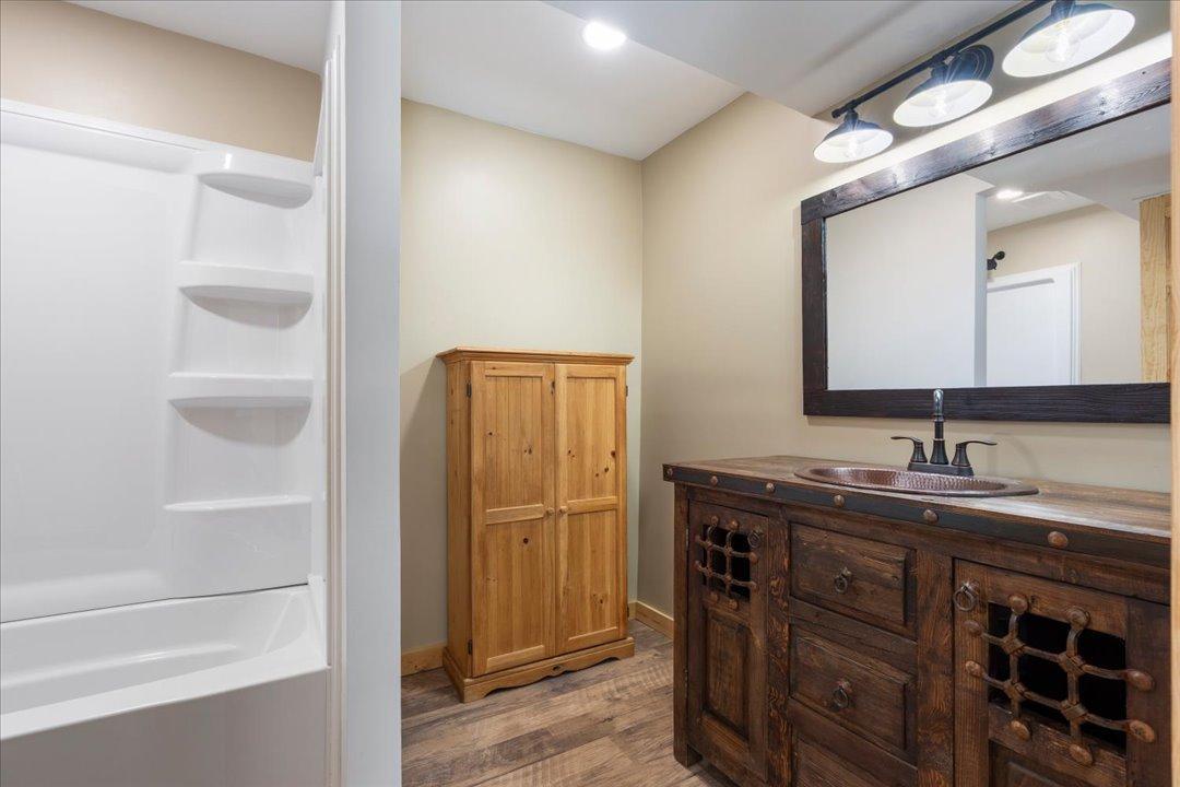 2001 single family home for sale at 21264 Fair Oaks Drive in Nevis, MN — 2 bed, 2 bath (photo 26 of 60)