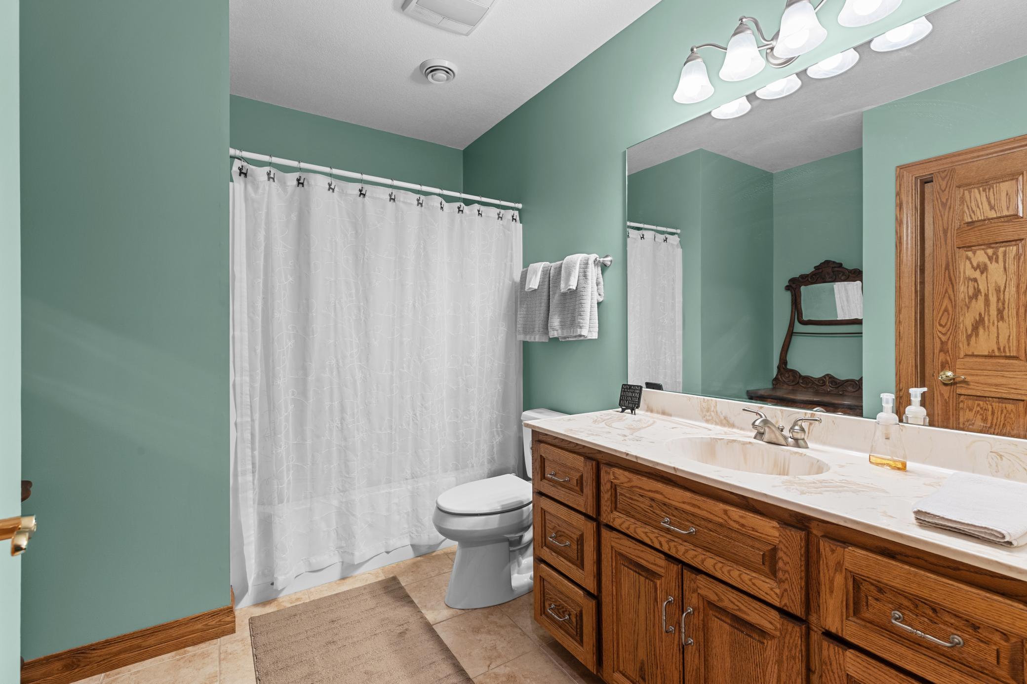 2005 single family home for sale at 21601 Timber Hills Trail in Nisswa, MN — 4 bed, 3 bath (photo 24 of 43)