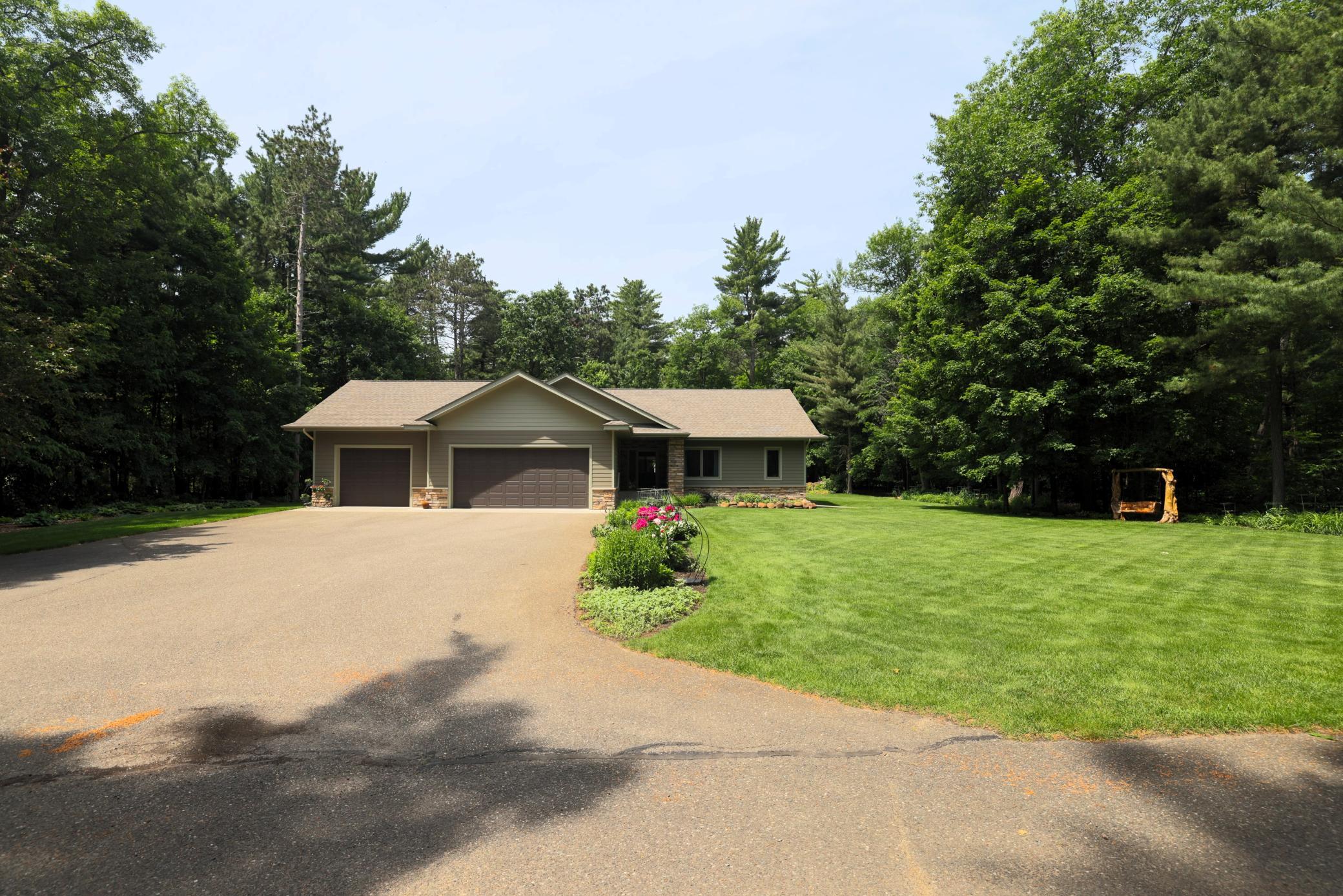 2005 single family home for sale at 21601 Timber Hills Trail in Nisswa, MN — 4 bed, 3 bath (photo 5 of 43)