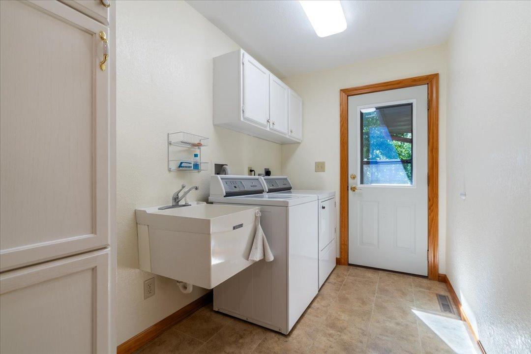 2003 single family home for sale at 11808 Maplewood Drive SW in East Gull Lake, MN — 3 bed, 3 bath (photo 28 of 57)