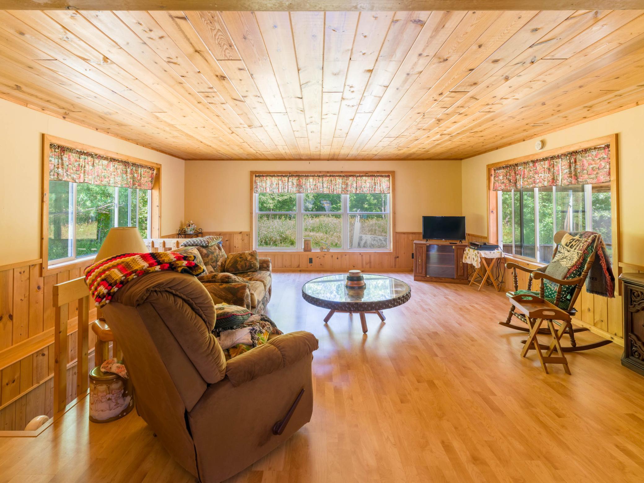 2000 single family home for sale at 24256 State Highway 18 in Deerwood, MN — 3 bed, 2 bath (photo 2 of 47)