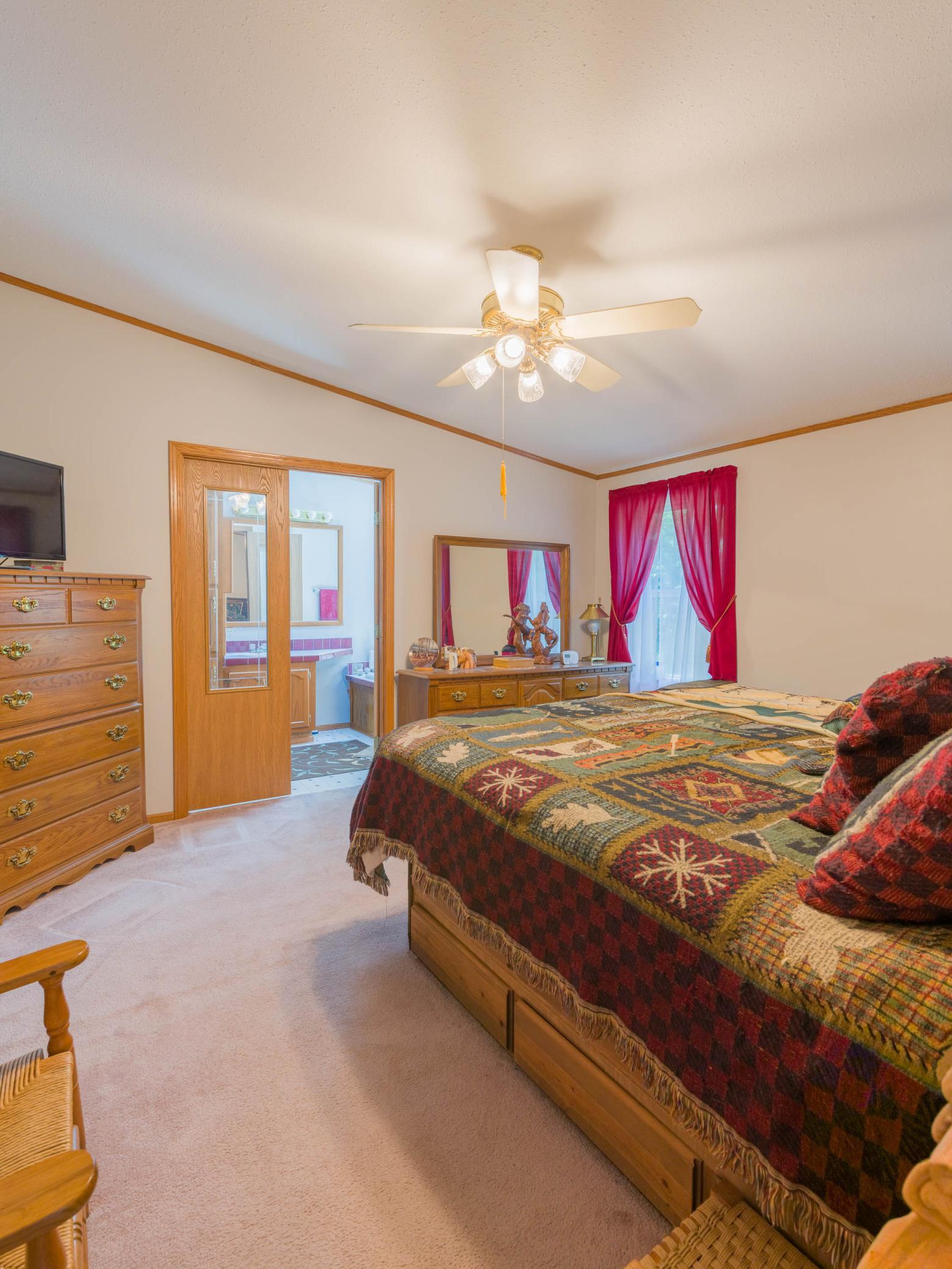 2000 single family home for sale at 24256 State Highway 18 in Deerwood, MN — 3 bed, 2 bath (photo 4 of 47)