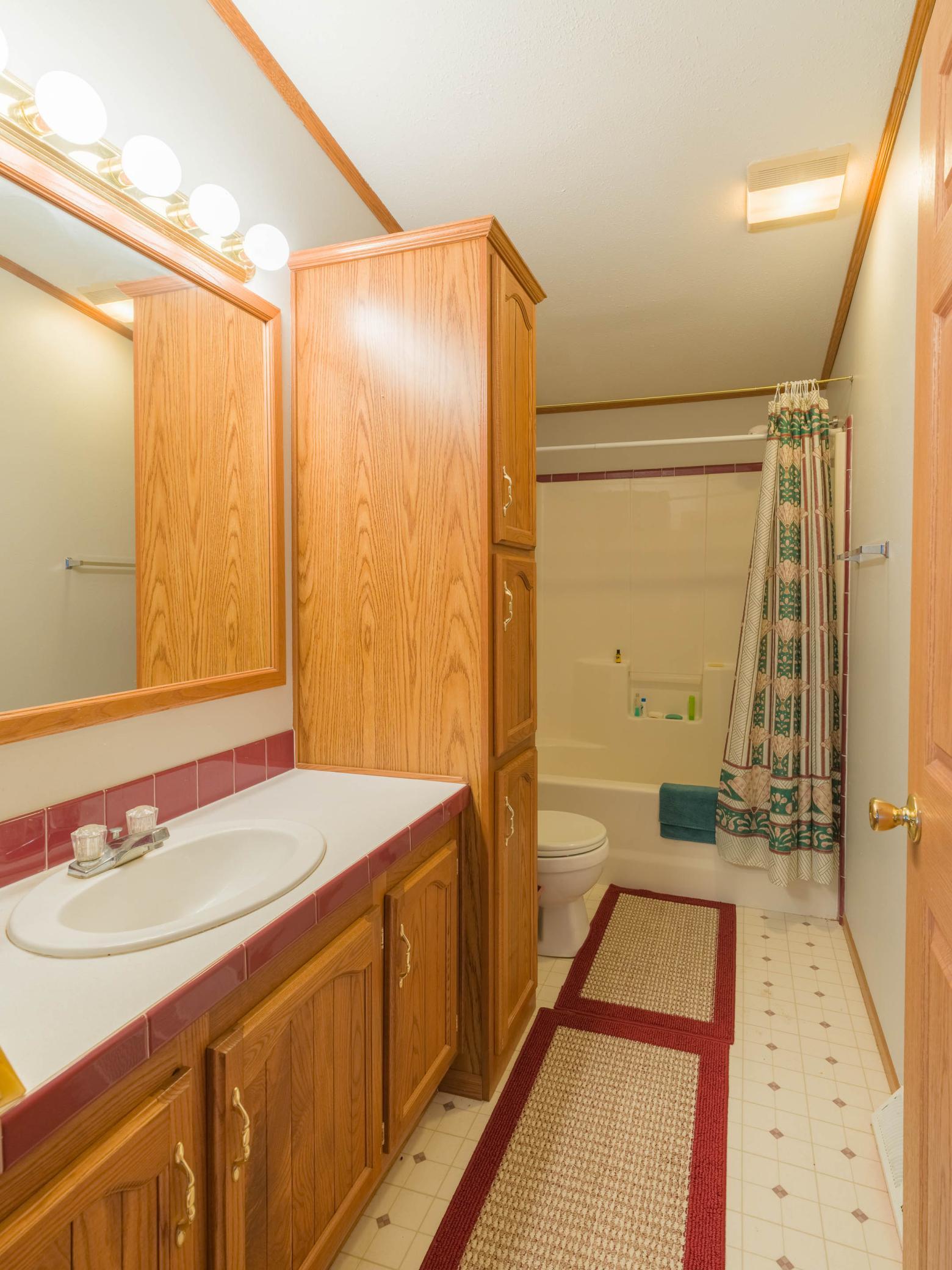 2000 single family home for sale at 24256 State Highway 18 in Deerwood, MN — 3 bed, 2 bath (photo 10 of 47)