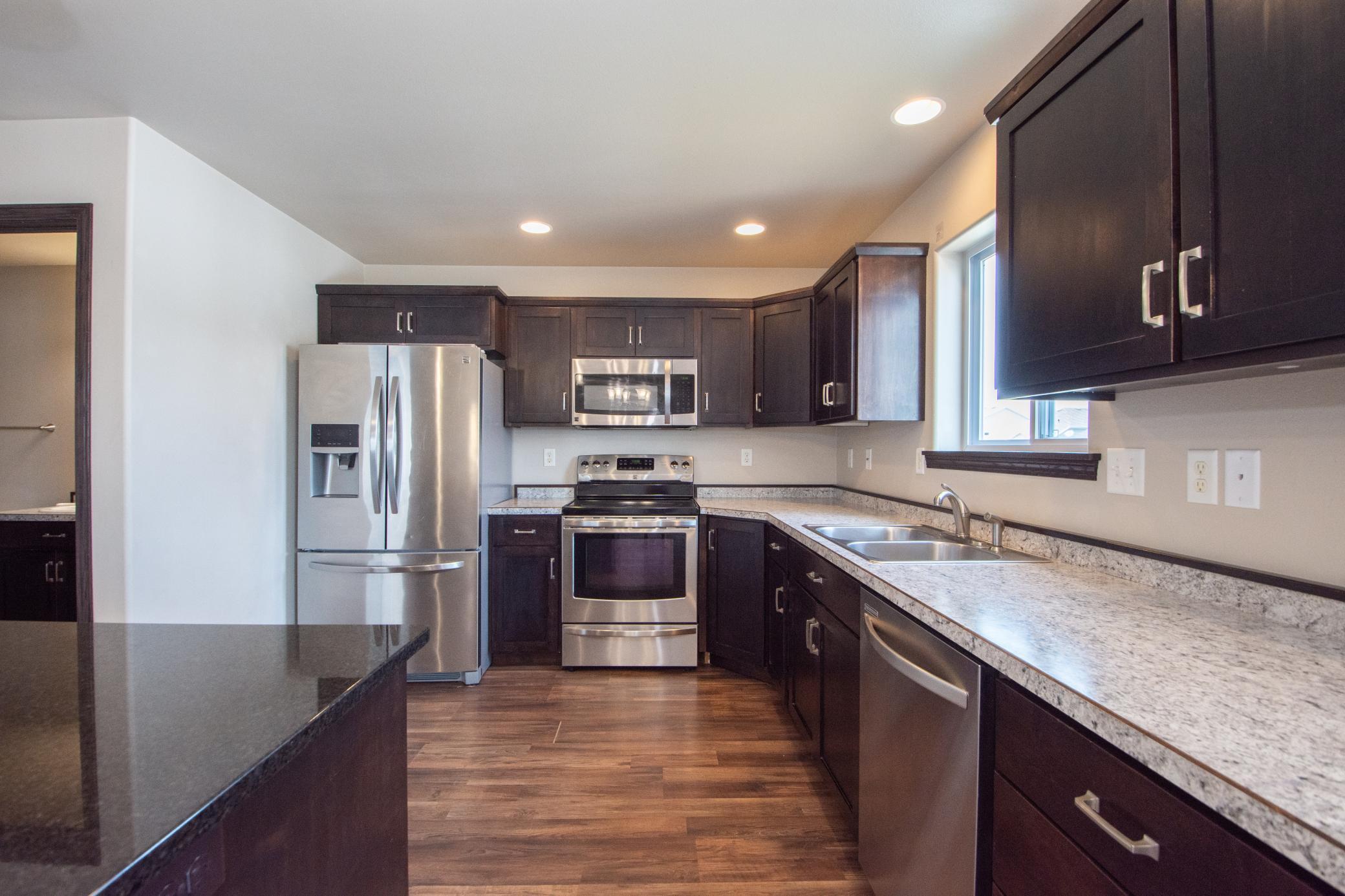 2016 single family home for sale at 5837 58th Avenue S in Fargo, ND — 3 bed, 2 bath (photo 12 of 44)
