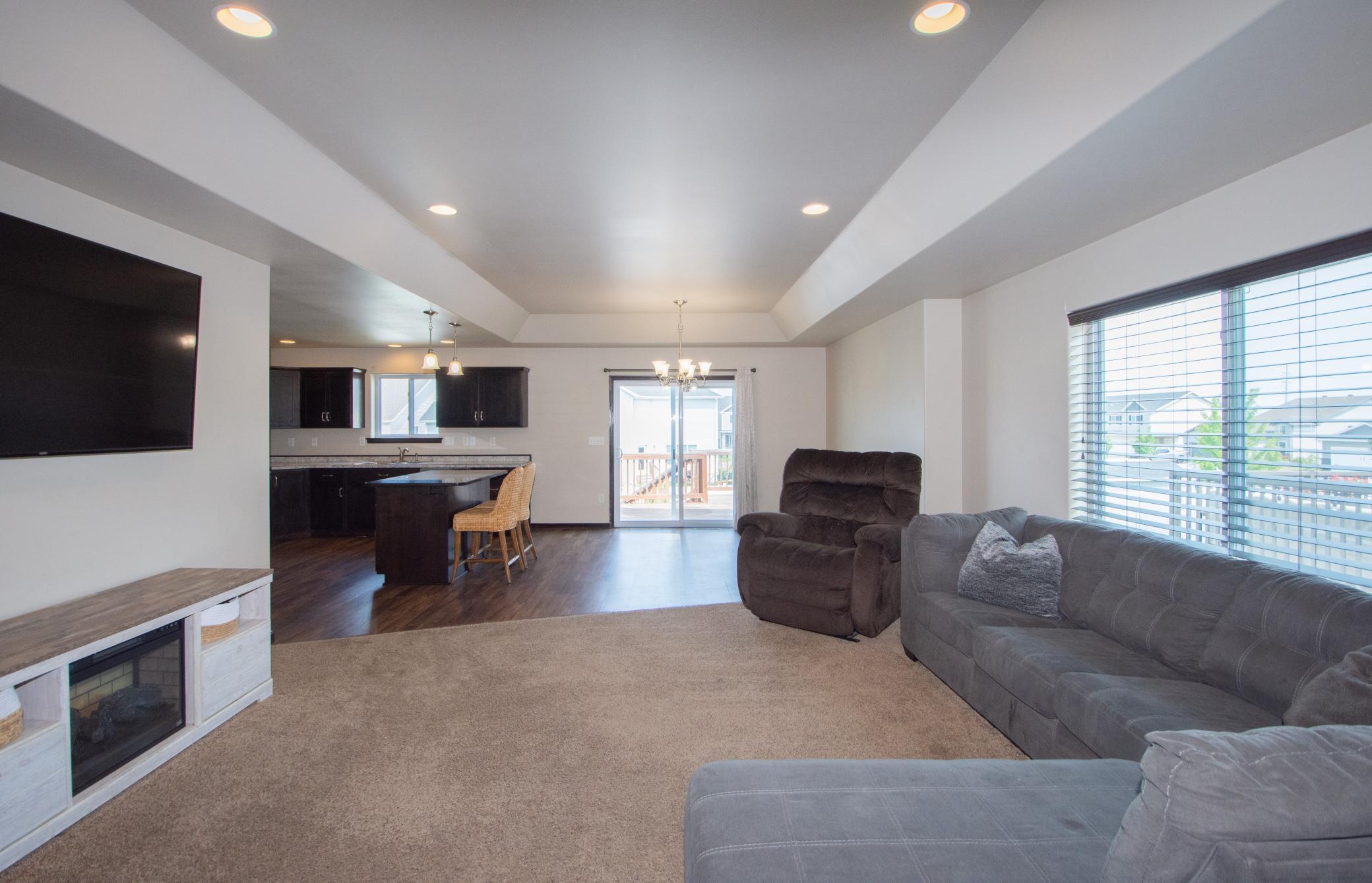 2016 single family home for sale at 5837 58th Avenue S in Fargo, ND — 3 bed, 2 bath (photo 10 of 44)