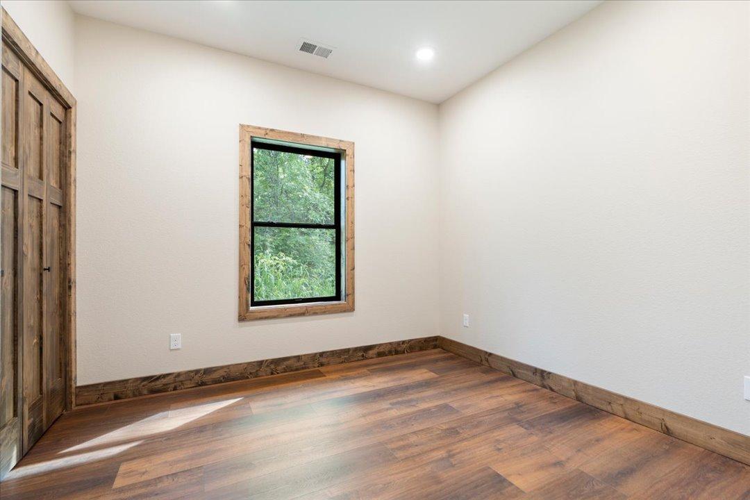 2026 single family home for sale at 7592 White Overlook Drive in Pequot Lakes, MN — 3 bed, 2 bath (photo 14 of 28)
