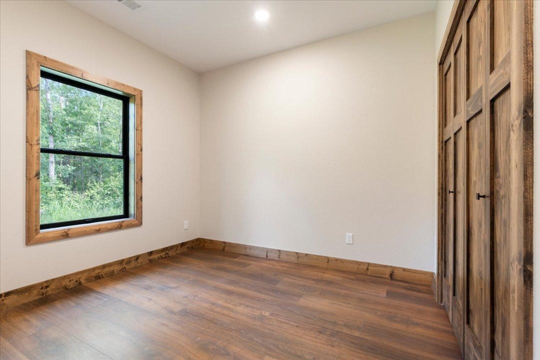 2026 single family home for sale at 7592 White Overlook Drive in Pequot Lakes, MN — 3 bed, 2 bath (photo 17 of 28)