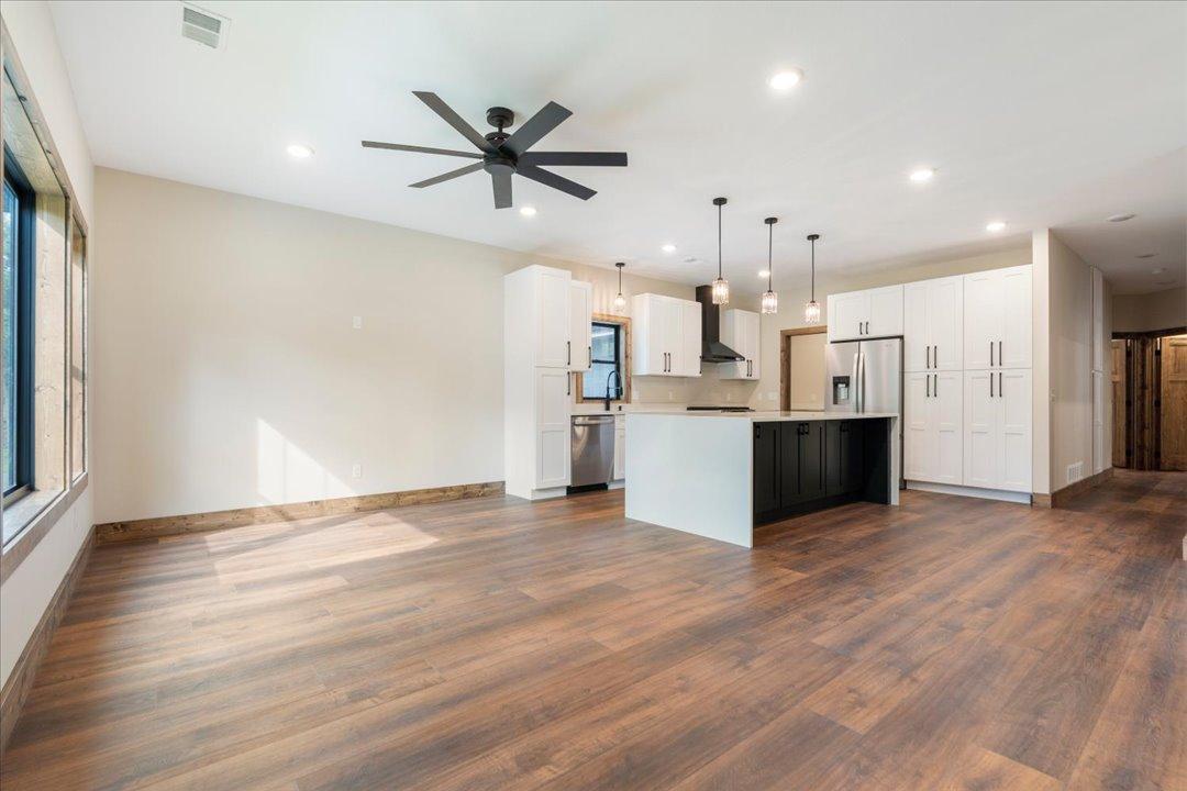 2026 single family home for sale at 7592 White Overlook Drive in Pequot Lakes, MN — 3 bed, 2 bath (photo 3 of 28)