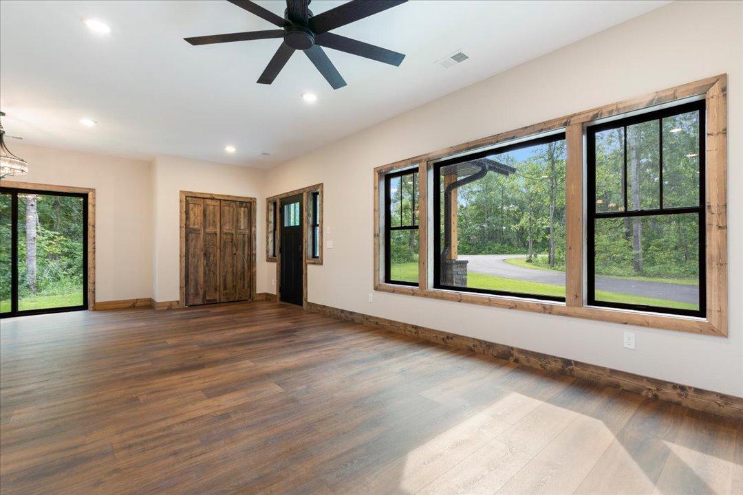 2026 single family home for sale at 7592 White Overlook Drive in Pequot Lakes, MN — 3 bed, 2 bath (photo 5 of 28)